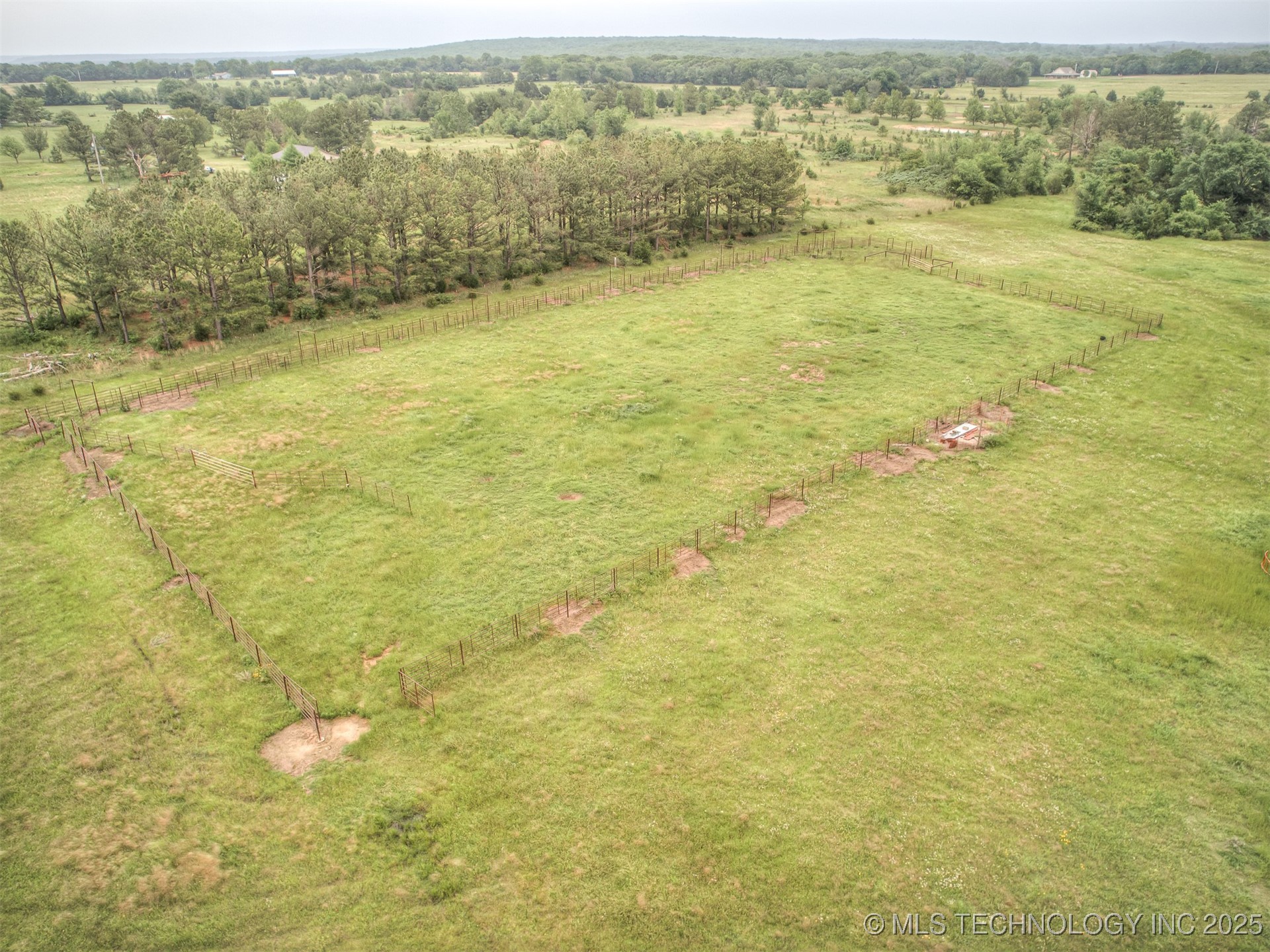 15 Magnolia Road Property Photo 6