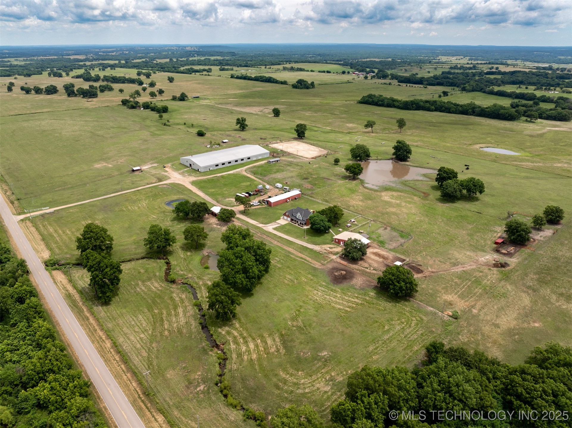 105074 N 3770 Property Photo 1
