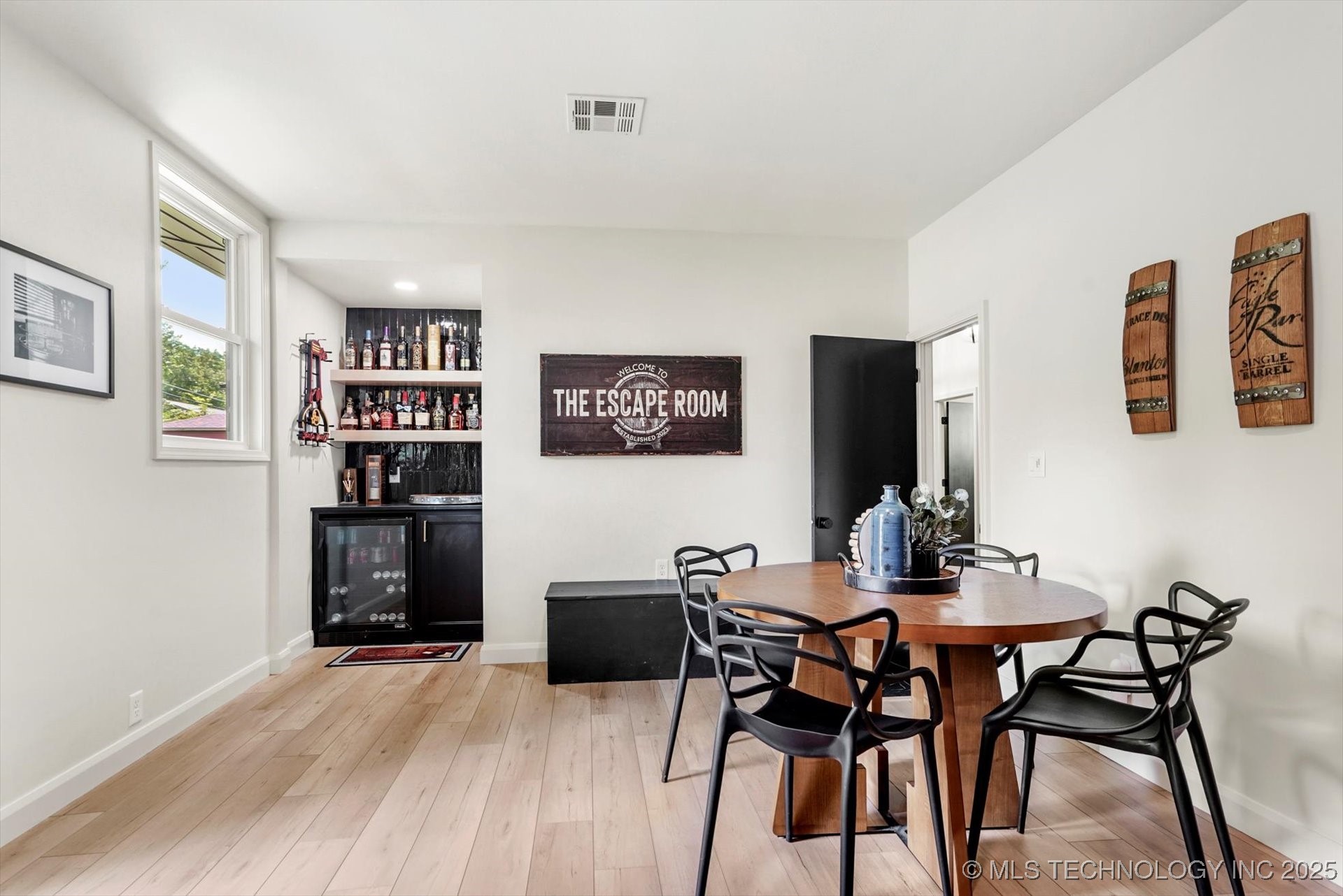 1115 N Kenwood Avenue Property Photo 41