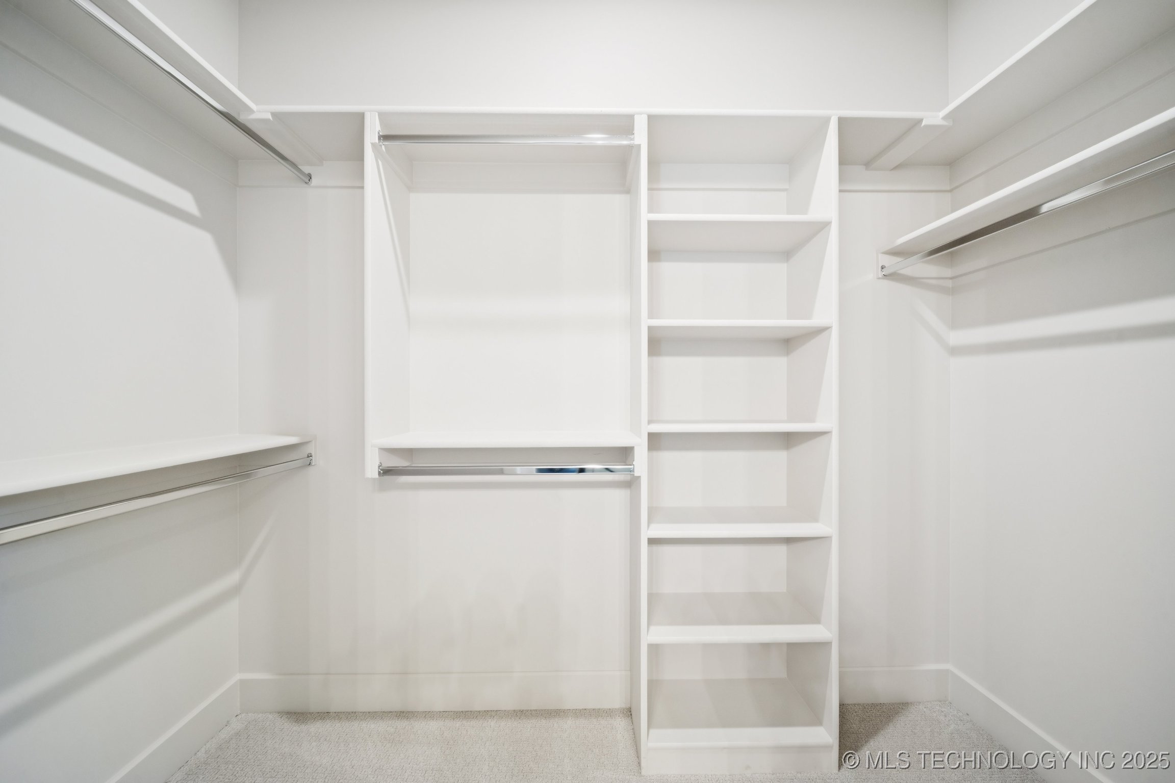 210 S Bluff Street B Property Photo 18