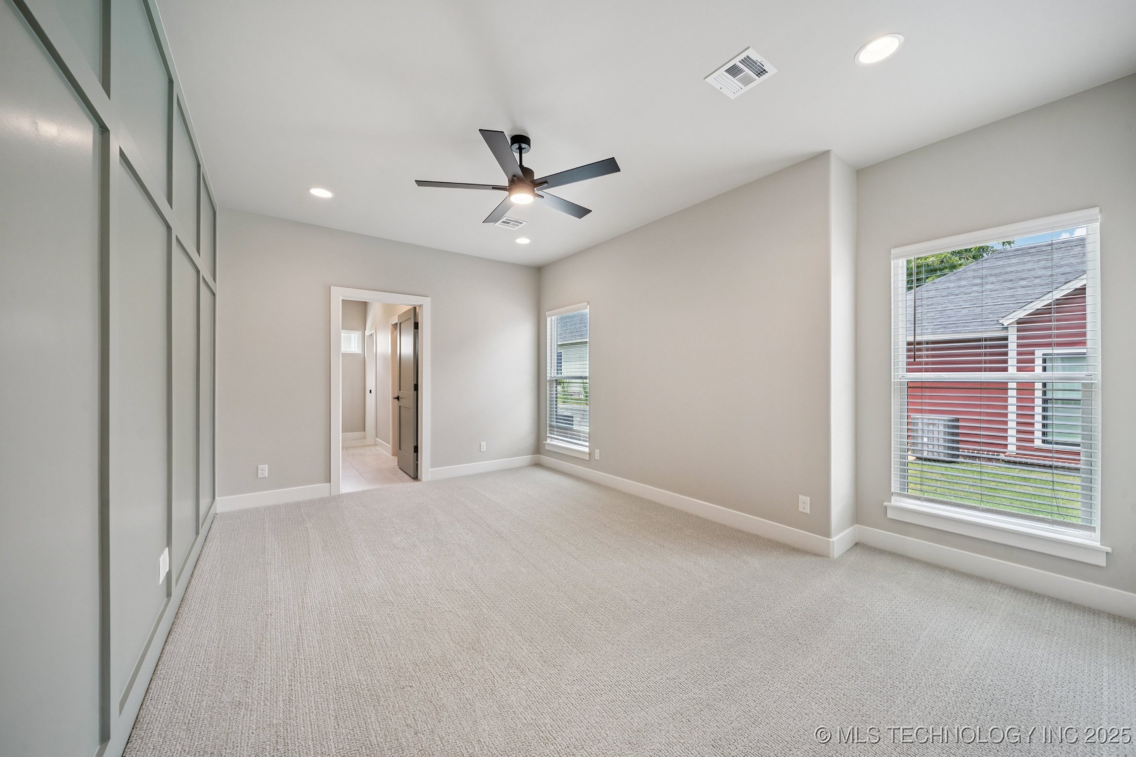 212 S Bluff Street B Property Photo 15