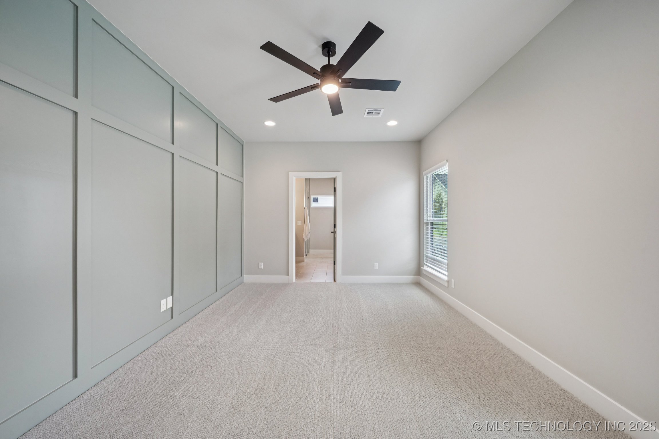 212 S Bluff Street B Property Photo 16