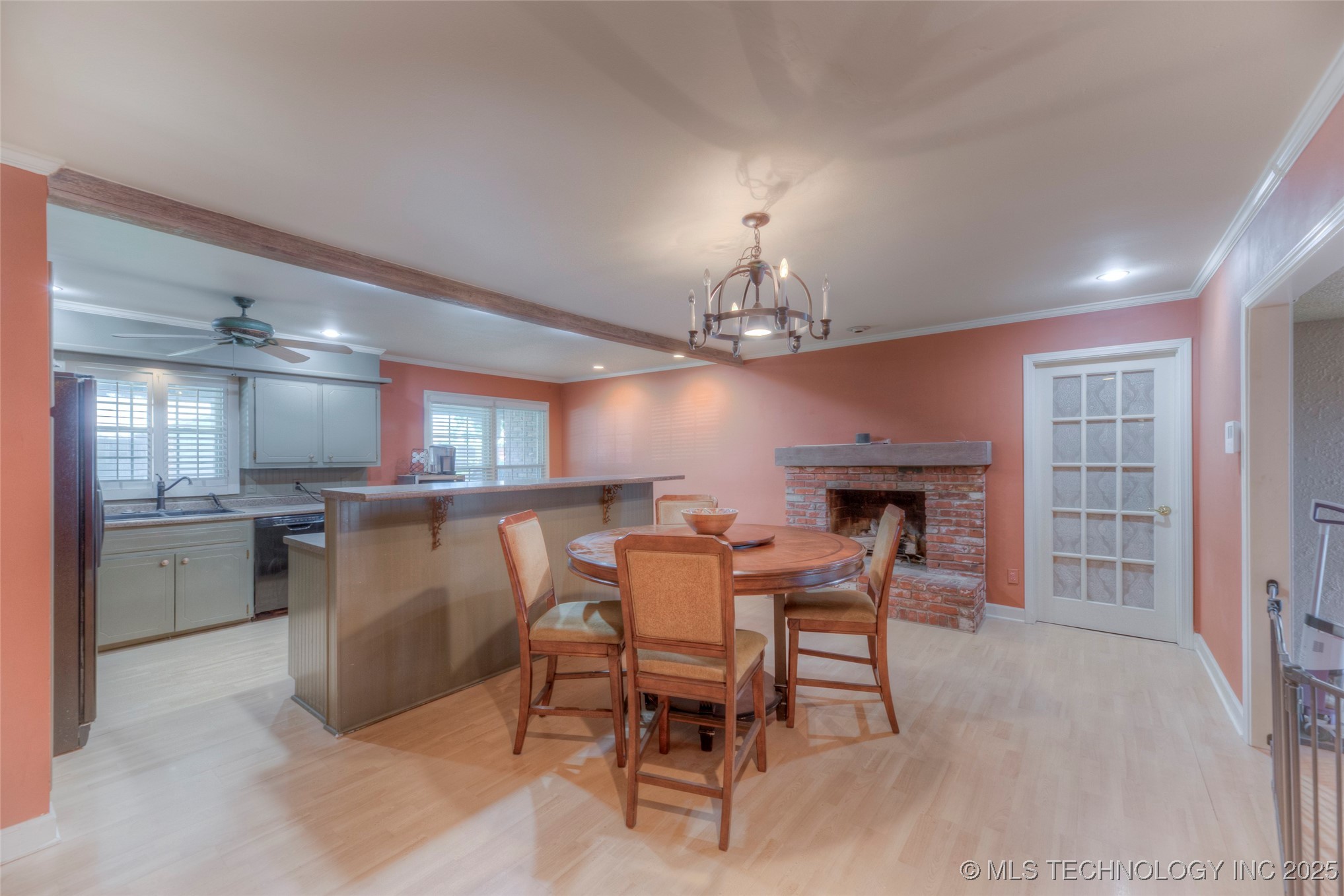 8109 E 31st Place Property Photo 7