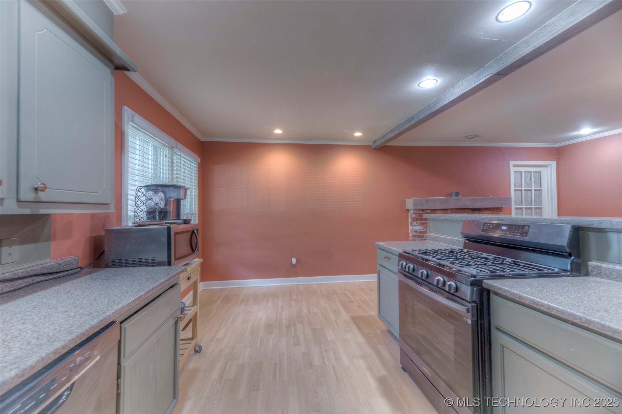 8109 E 31st Place Property Photo 12