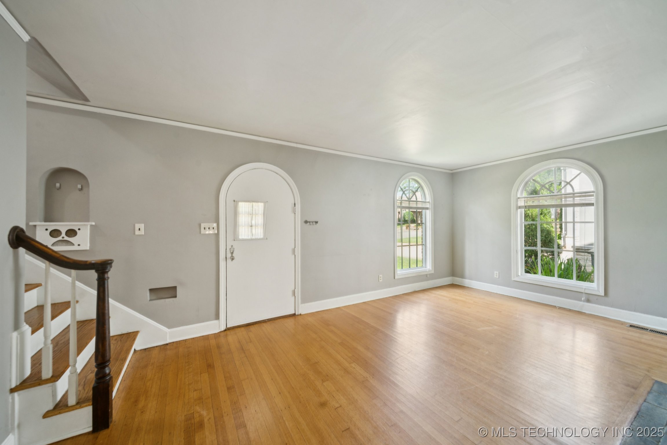 1544 E 34th Street Property Photo 7