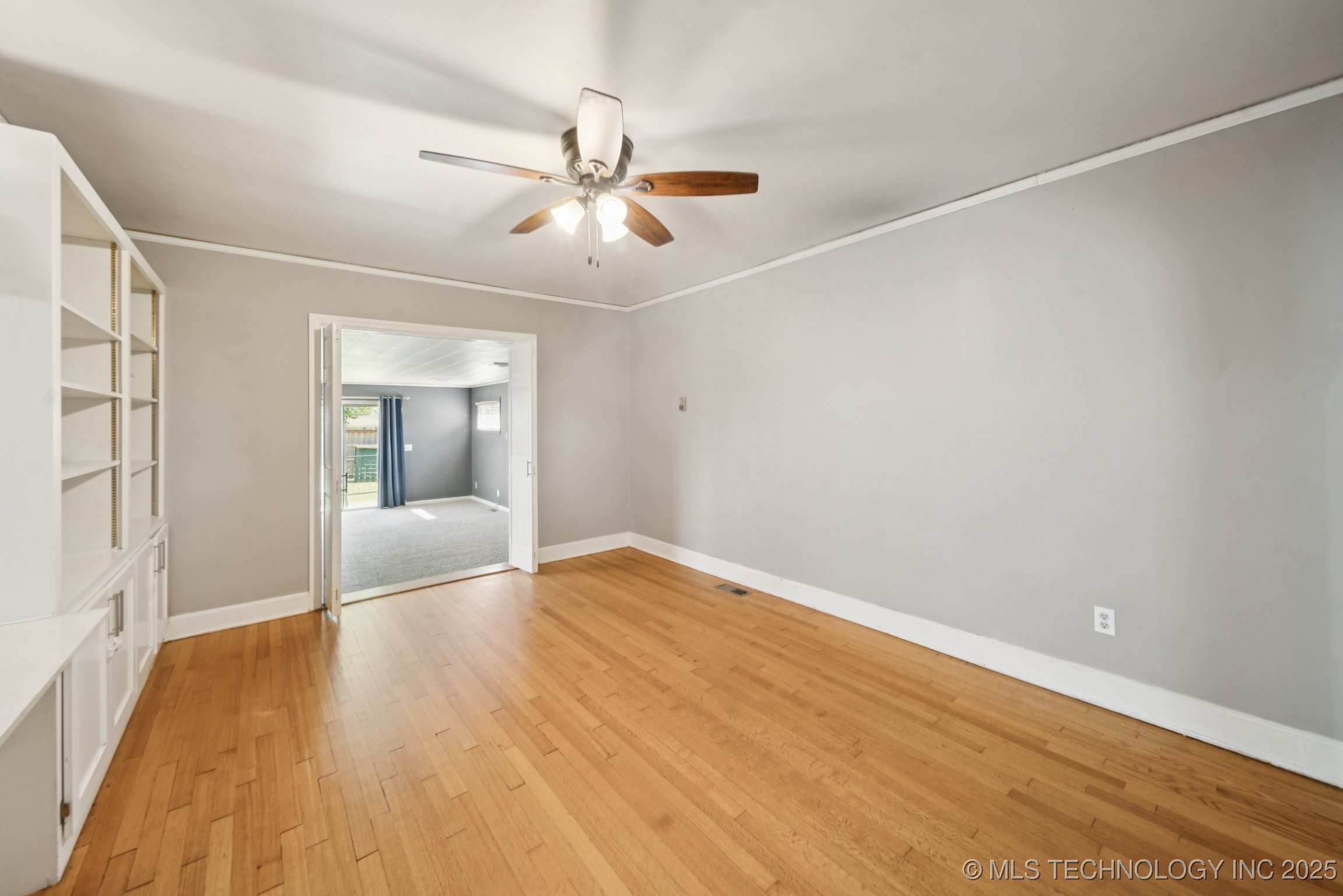 1544 E 34th Street Property Photo 9