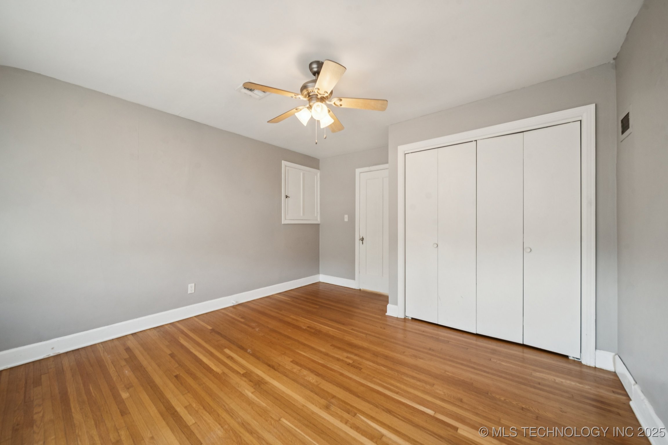 1544 E 34th Street Property Photo 26