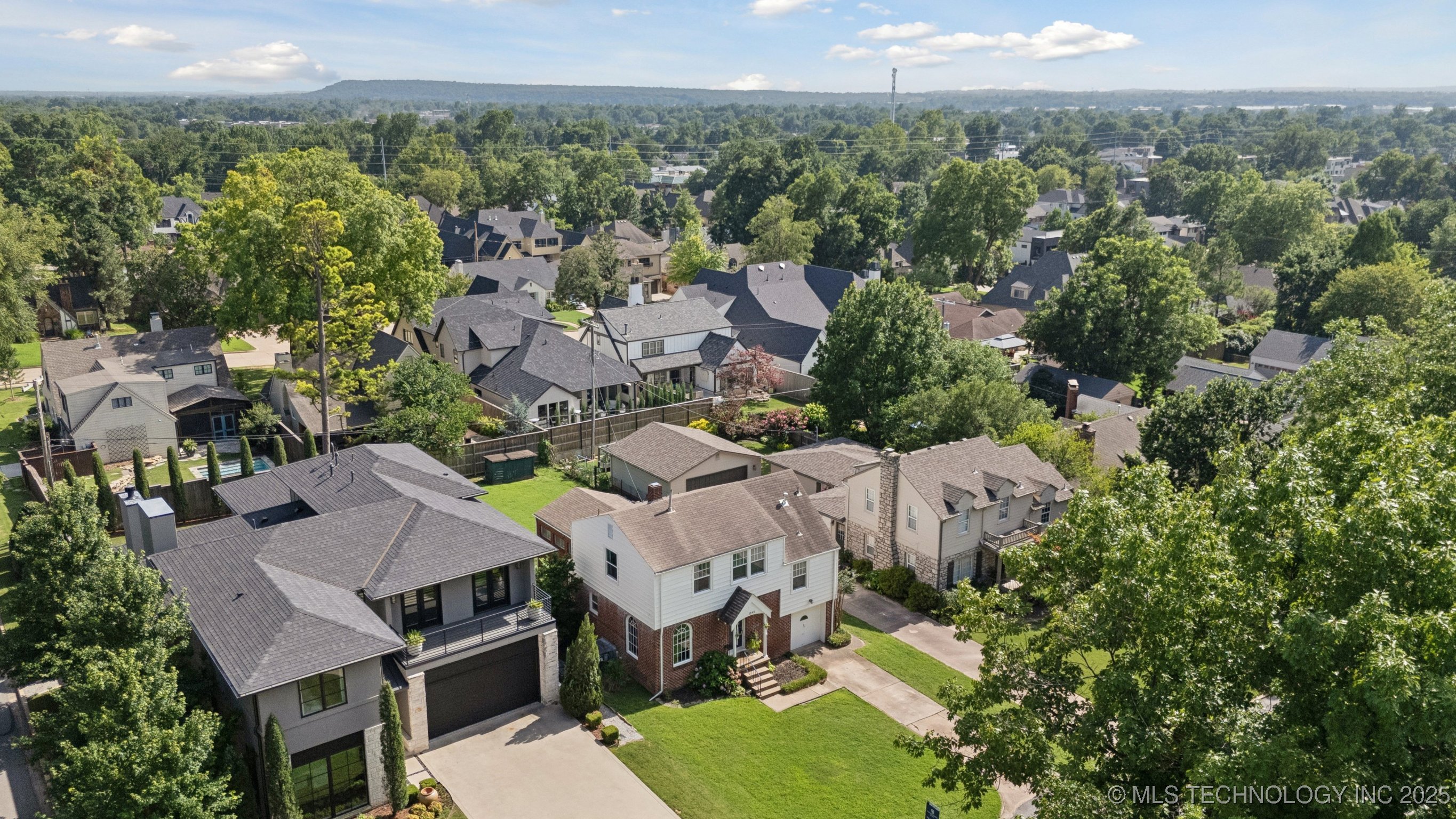 1544 E 34th Street Property Photo 34