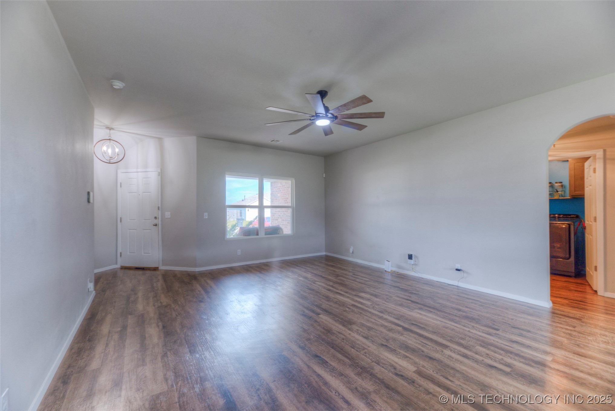 3711 S 151st East Avenue Property Photo 5