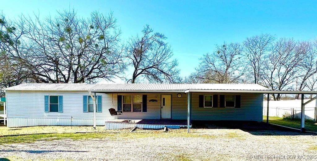 7235 Hwy 70b Property Photo 1