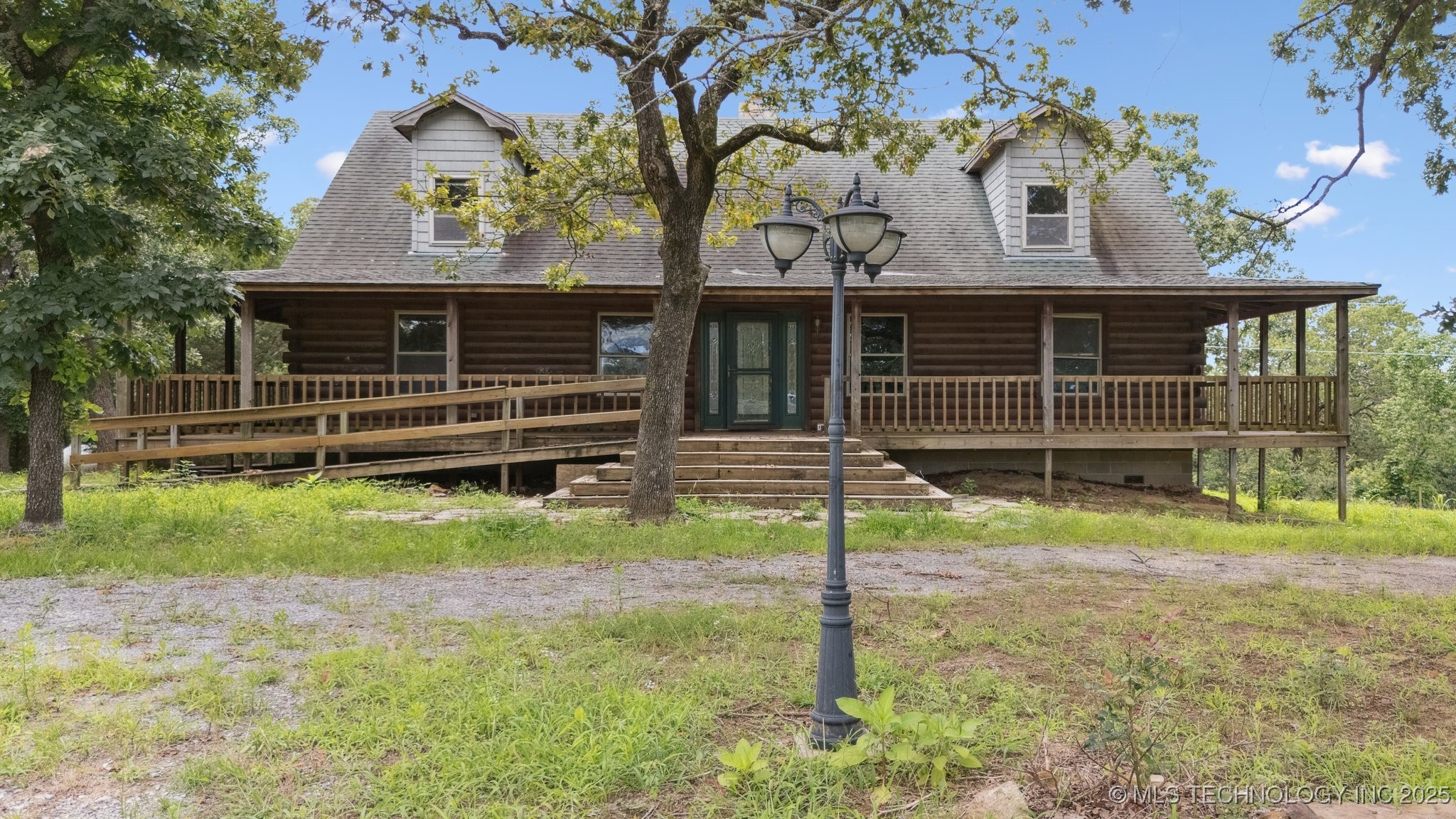 7895 N 428 Road Property Photo