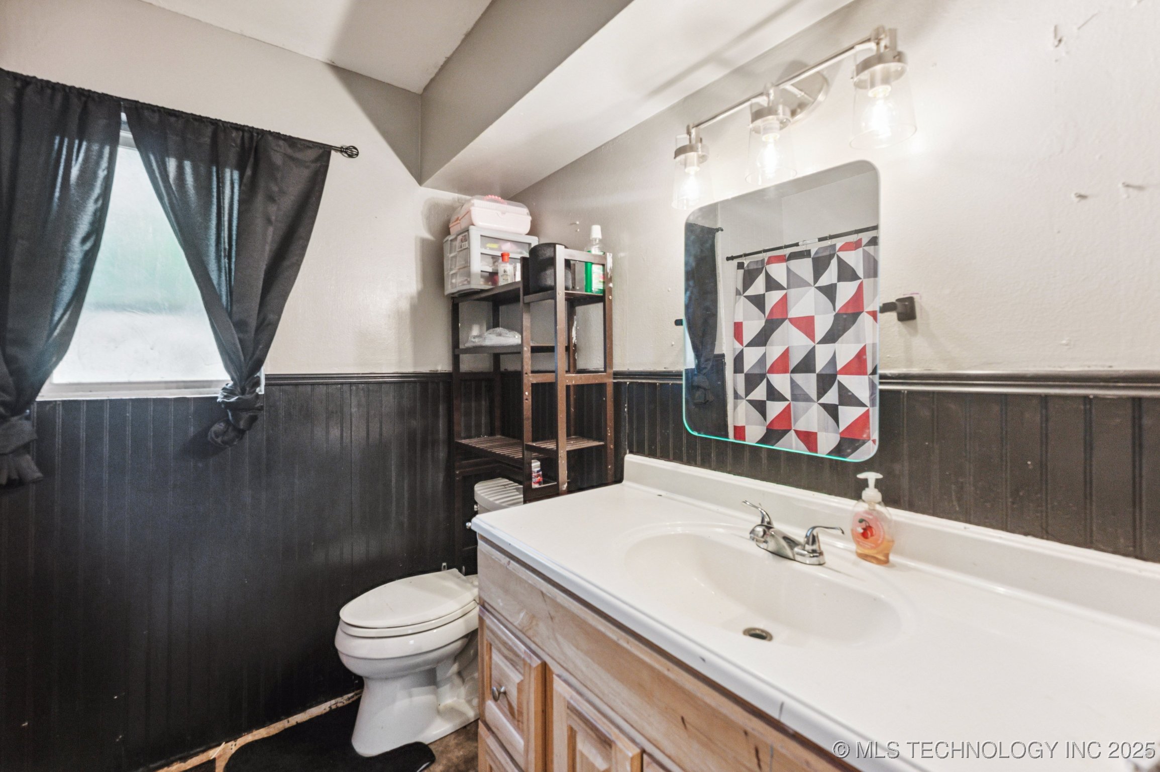 2548 Tull Place Property Photo 11
