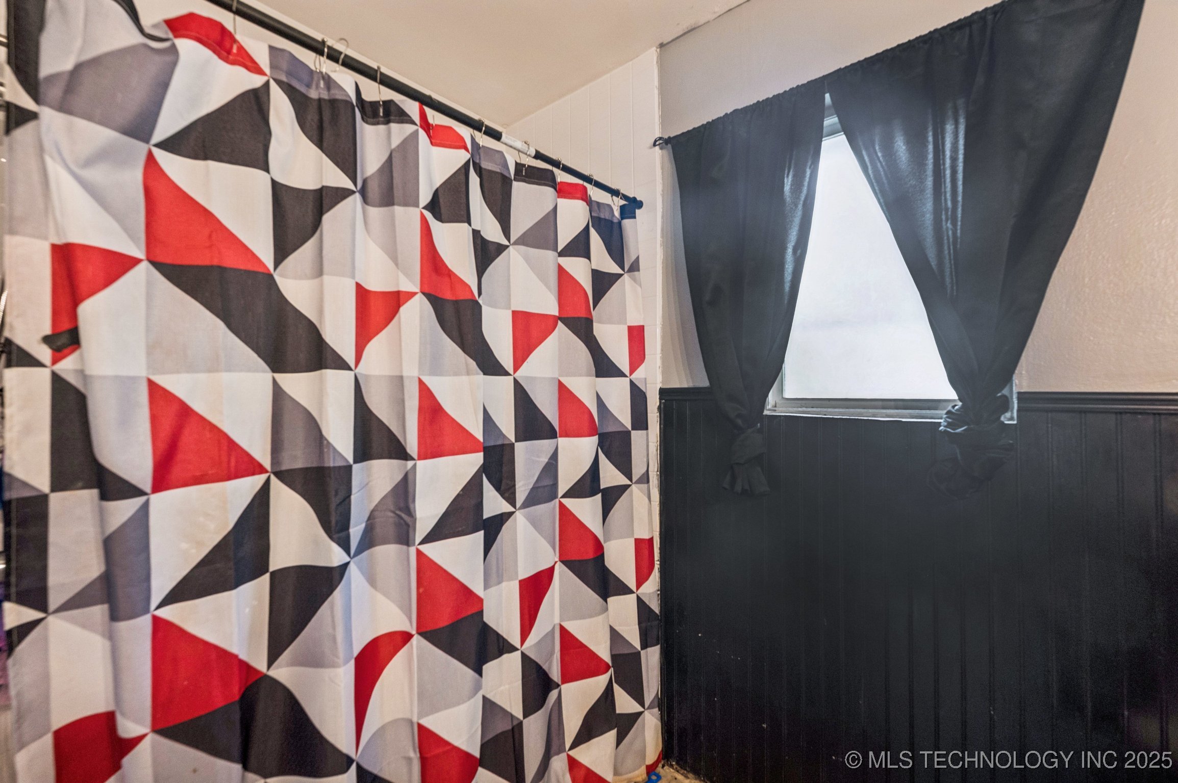 2548 Tull Place Property Photo 12