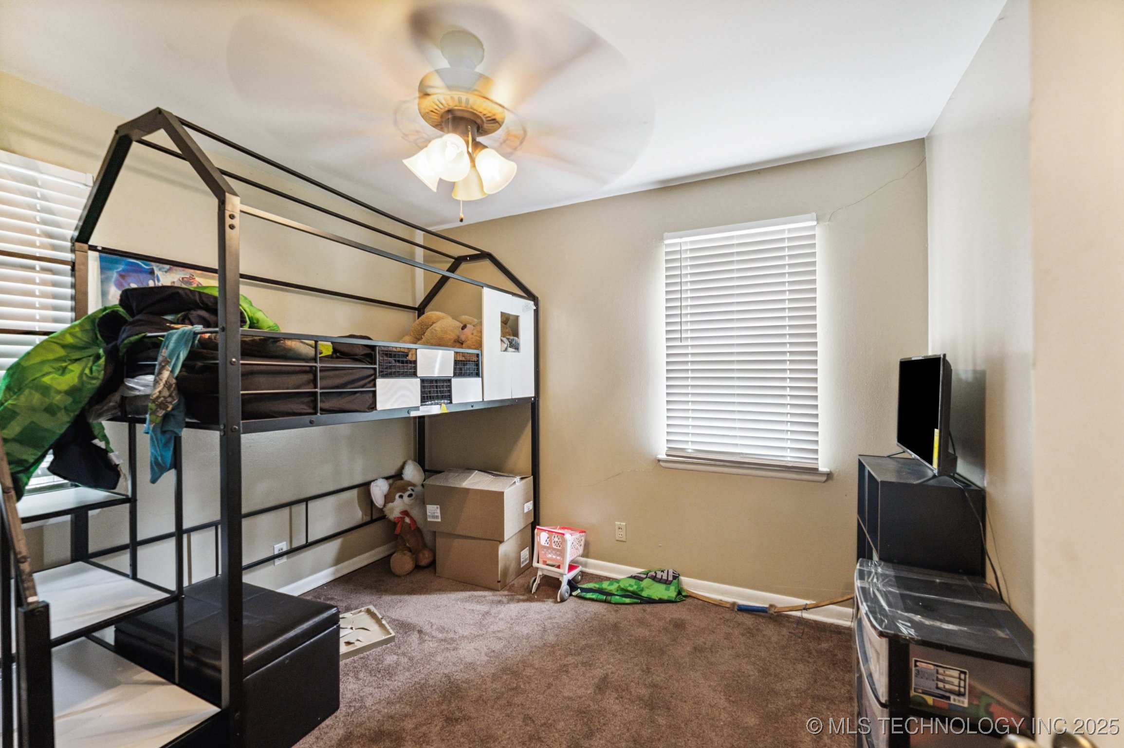 2548 Tull Place Property Photo 13