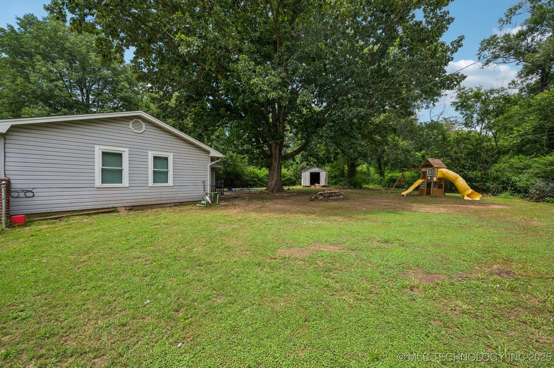 2548 Tull Place Property Photo 17