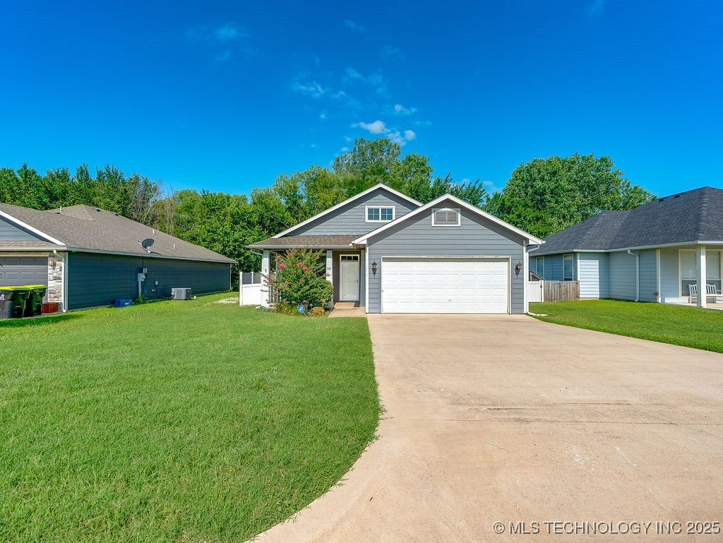 1125 Emily Lane Property Photo 1