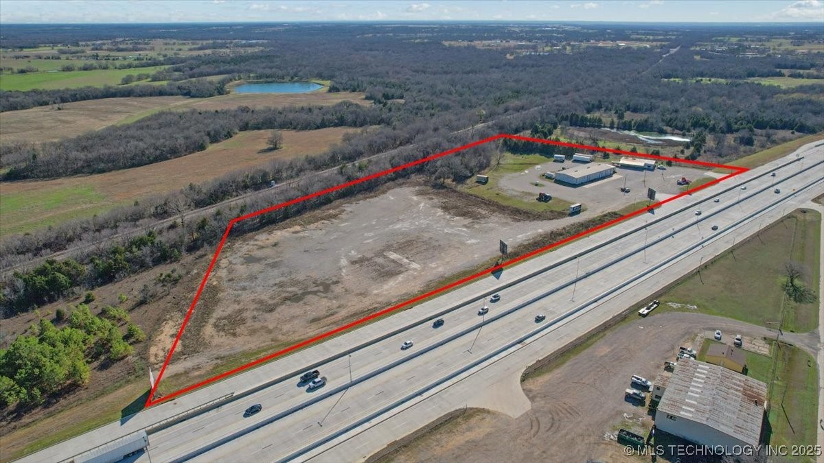 9104 Us Hwy 69 Property Photo 4