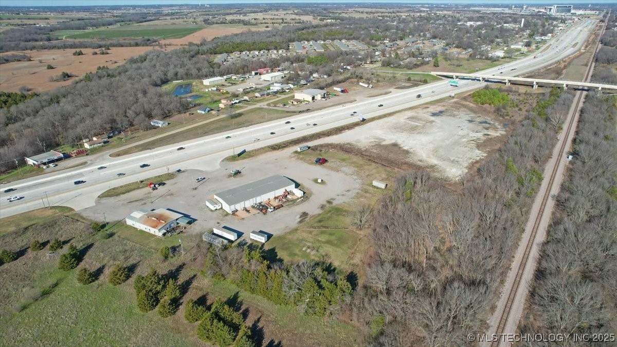 9104 Us Hwy 69 Property Photo 15