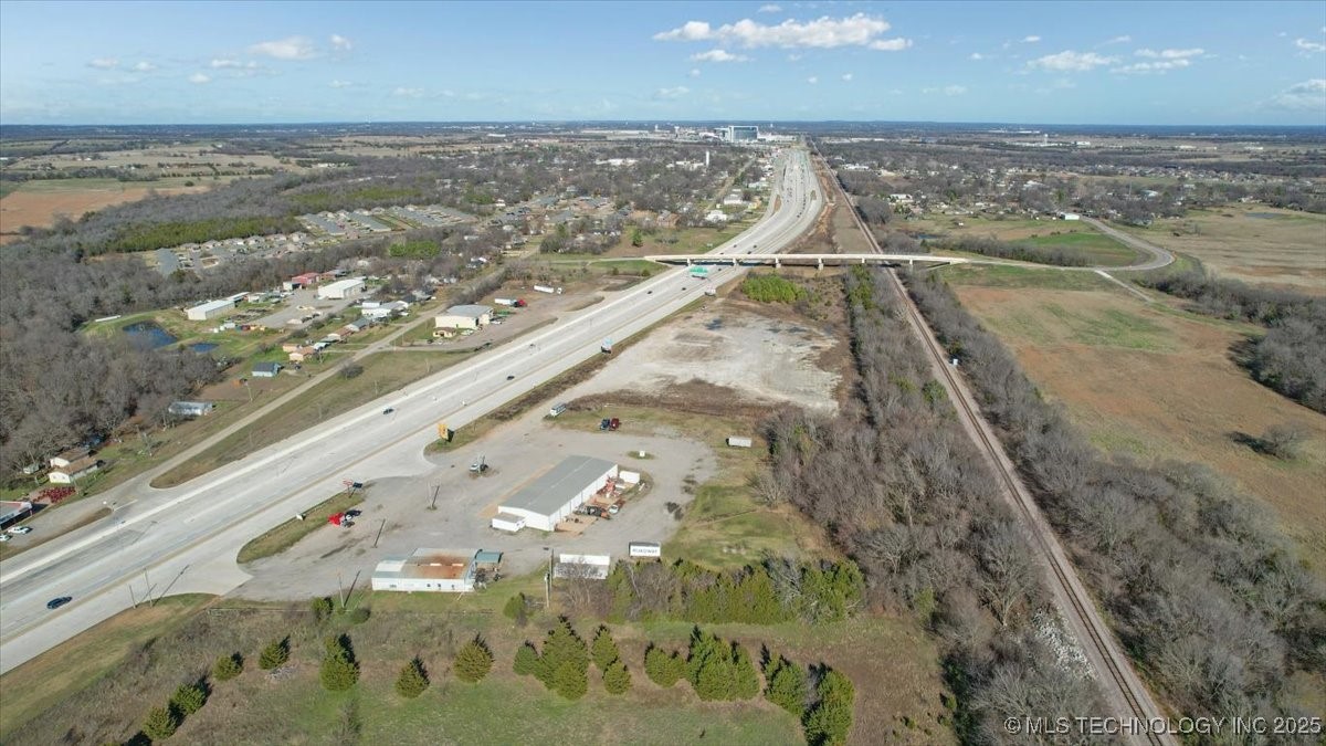 9104 Us Hwy 69 Property Photo 16