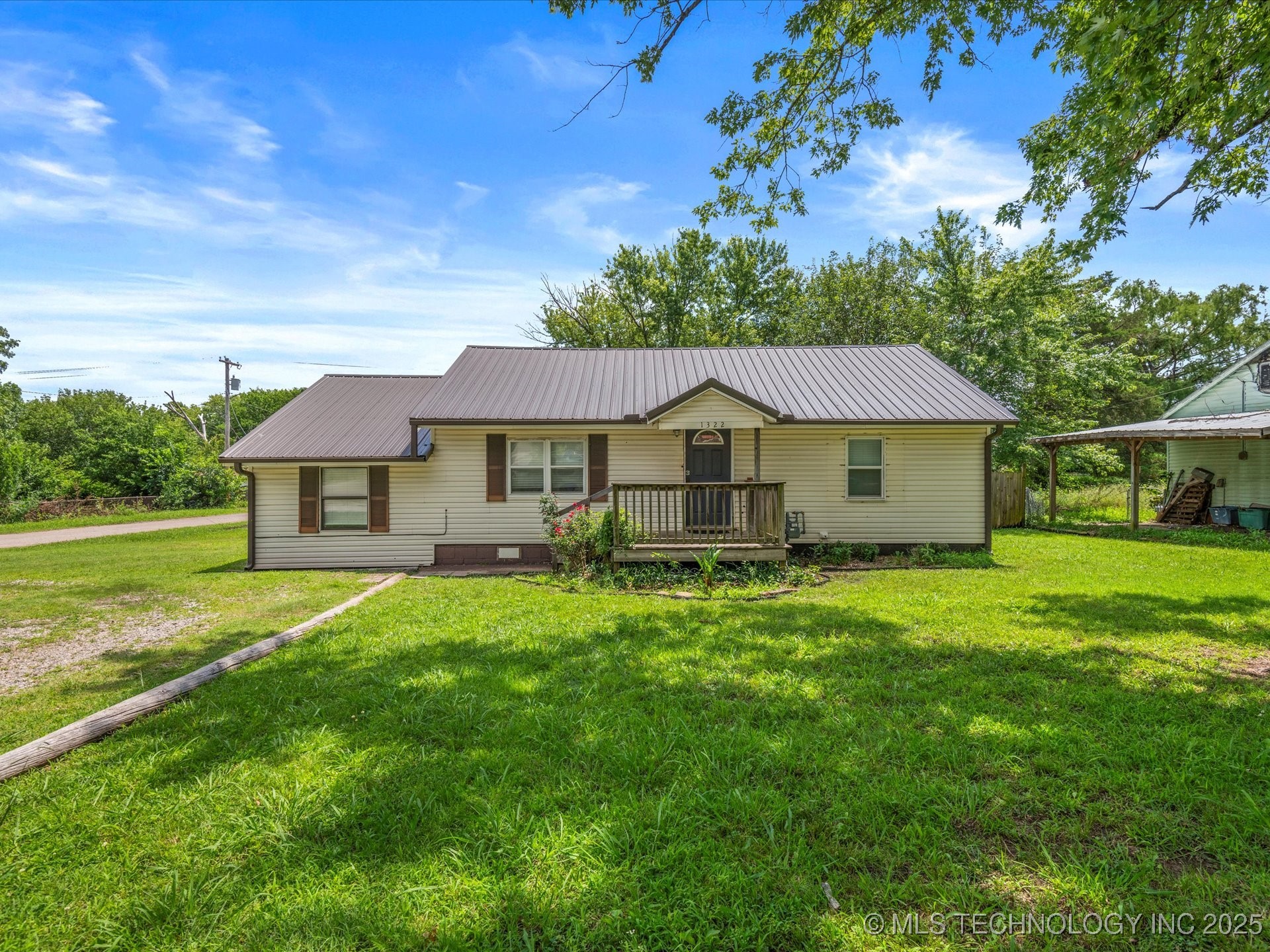1322 Boundary Avenue Property Photo 1