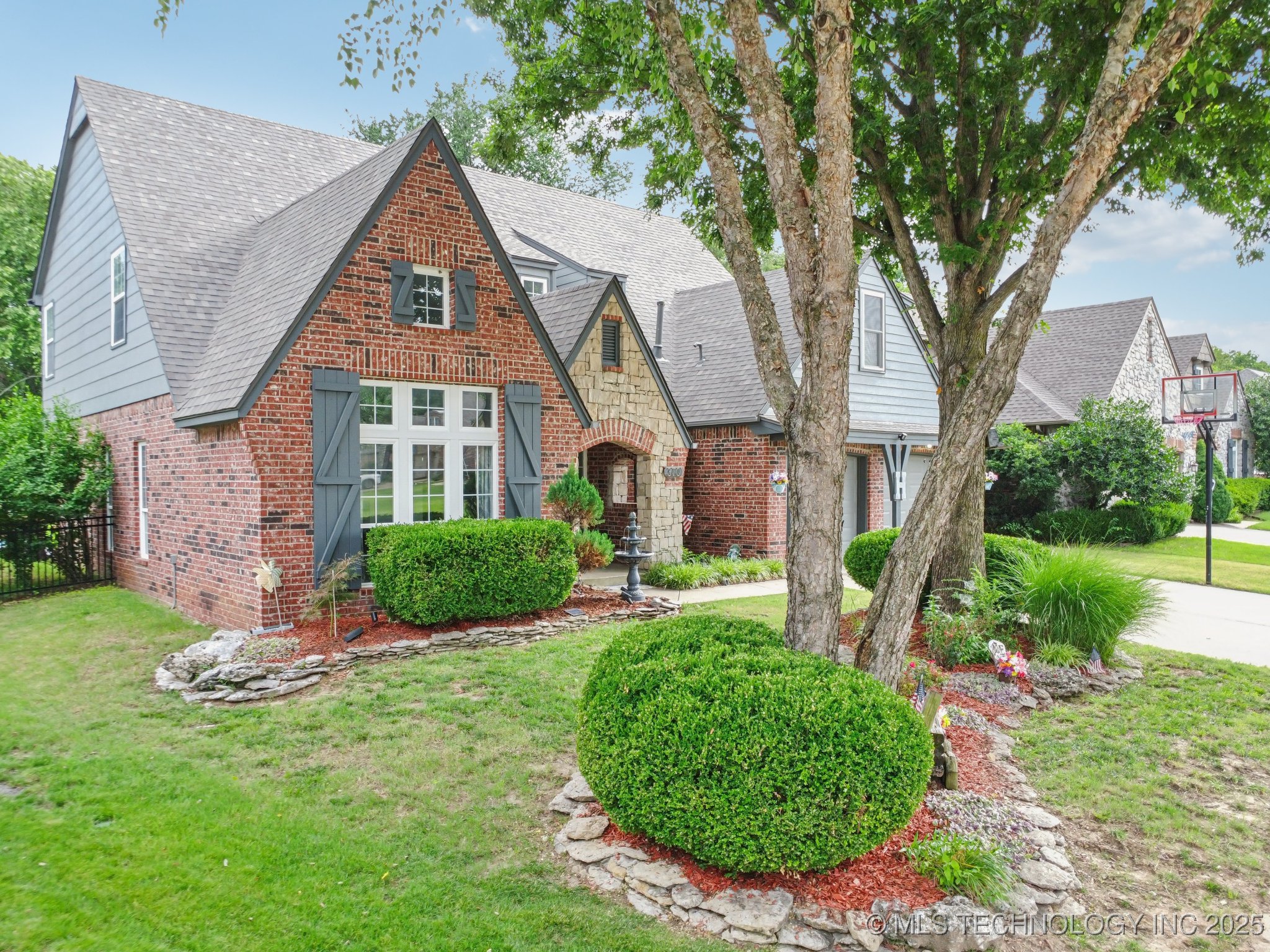 3701 W Dallas Street Property Photo 5