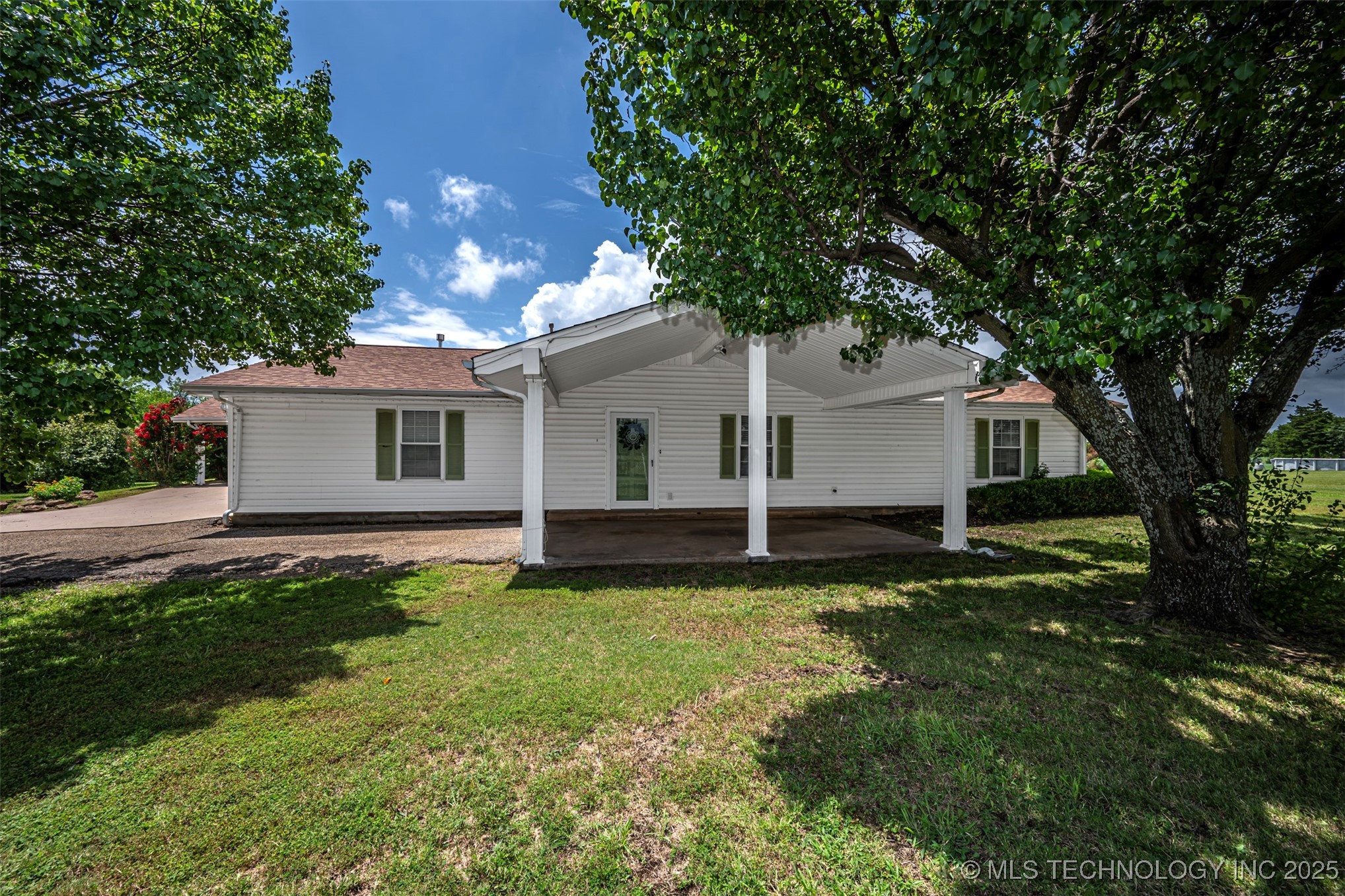 710 N Brethren Road Property Photo 1