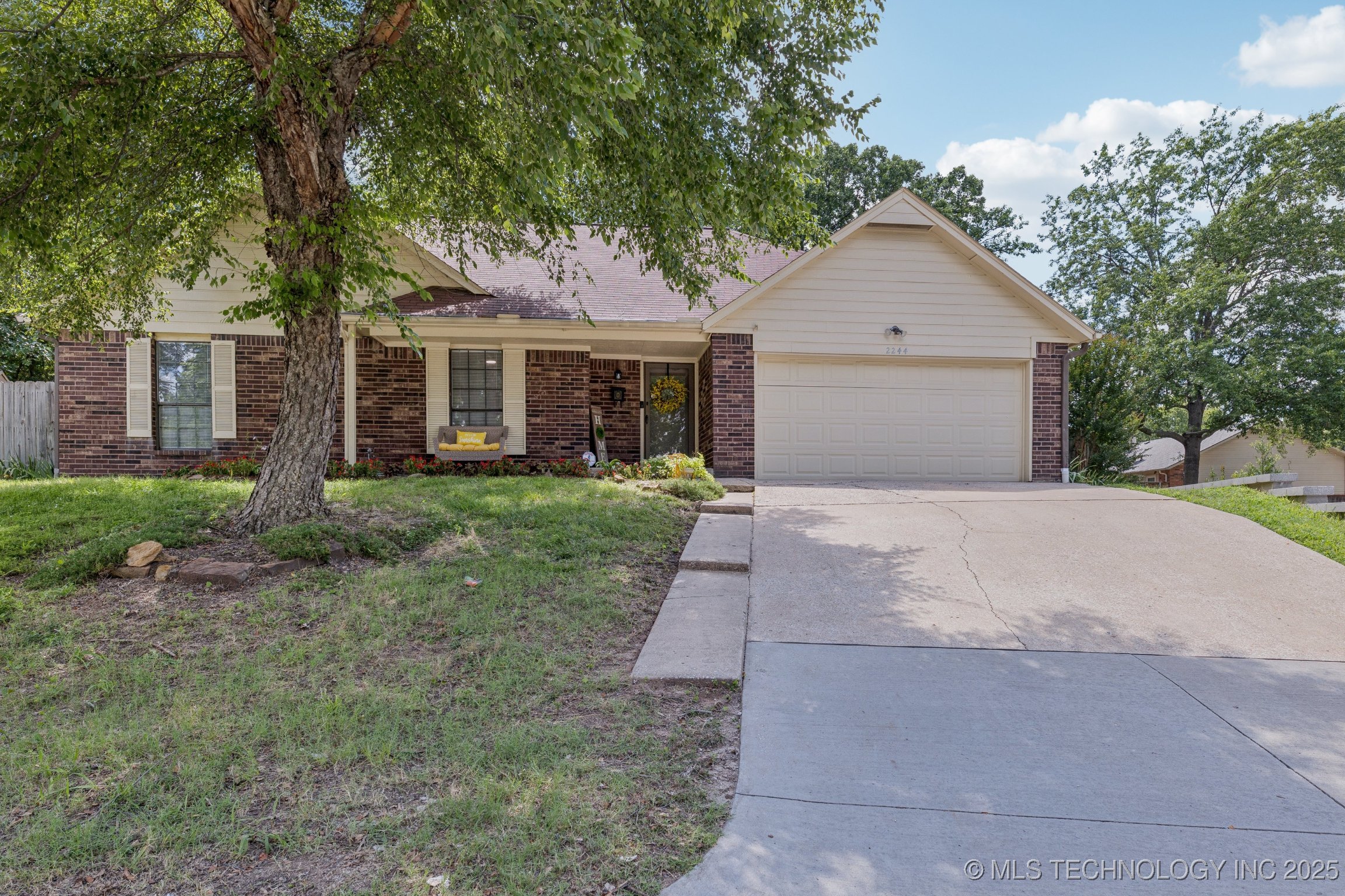 2244 W 45th Street