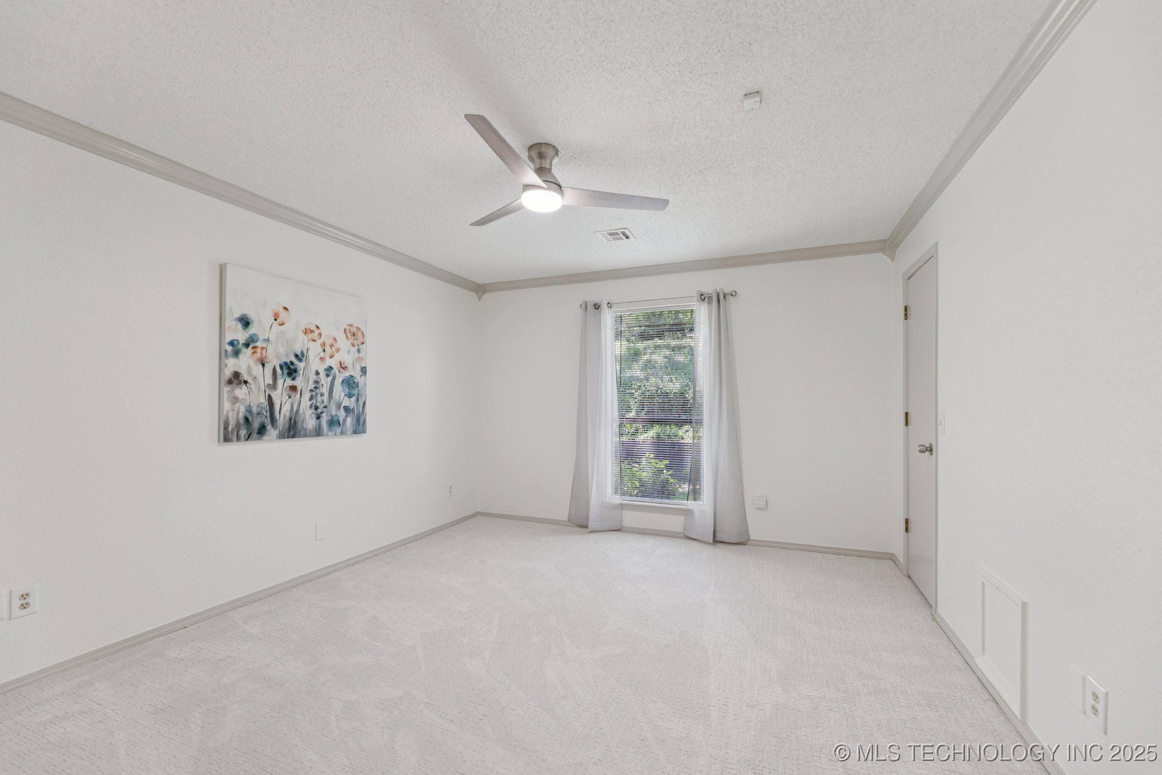2244 W 45th Street Property Photo 16