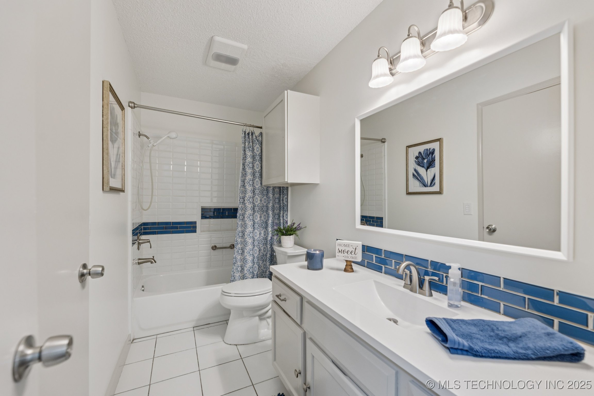 2244 W 45th Street Property Photo 18