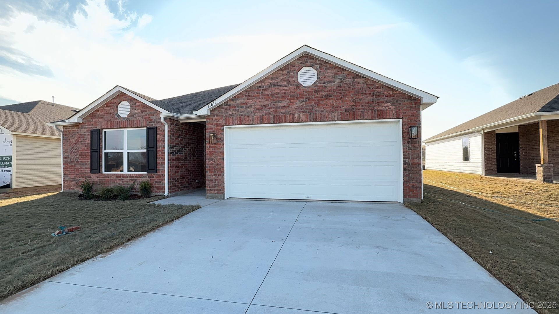 11616 S 274th East Place Property Photo 1