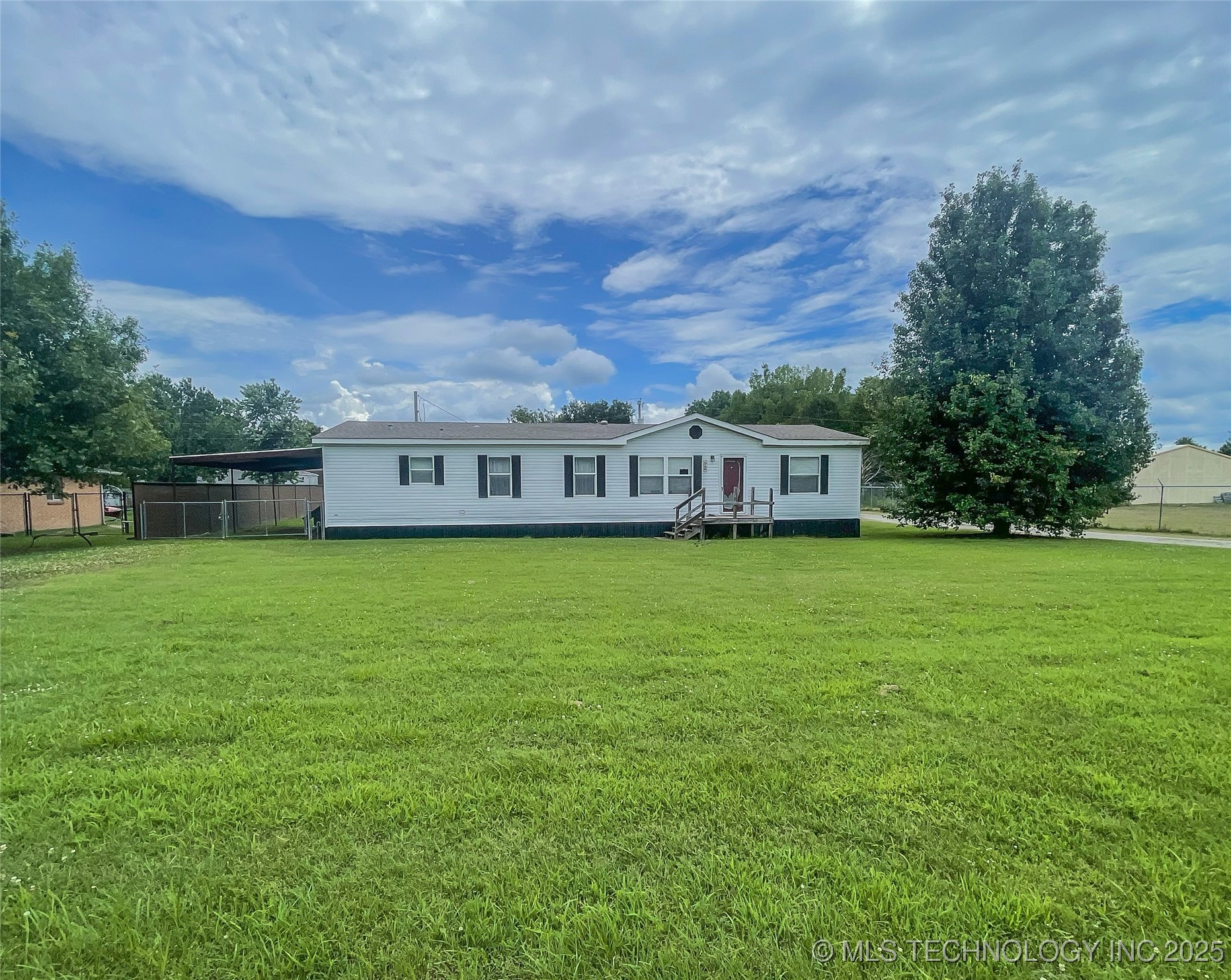 92 Kiamichi Road Property Photo 1