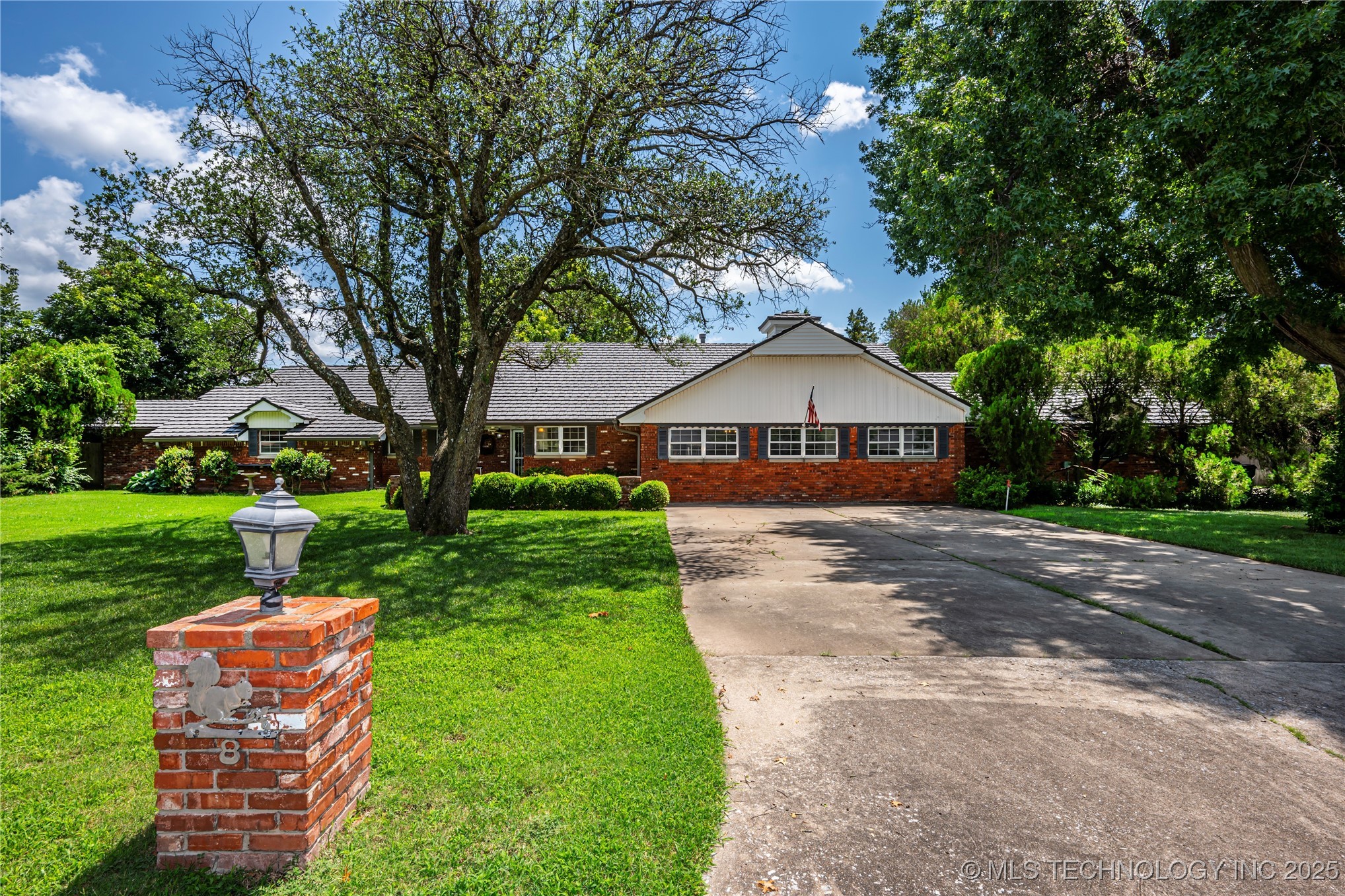 8 E Ranch Wood Property Photo 1