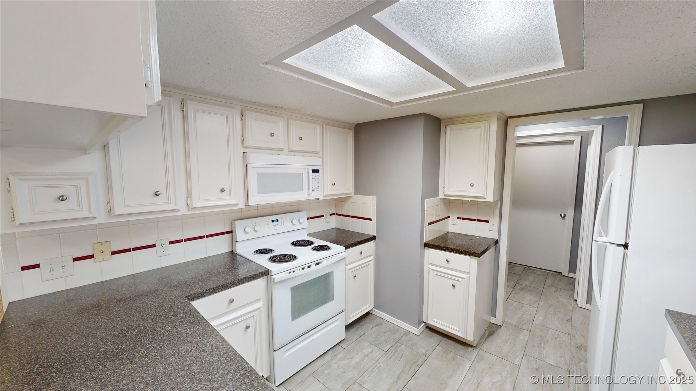 210 W 115th Street Property Photo 6