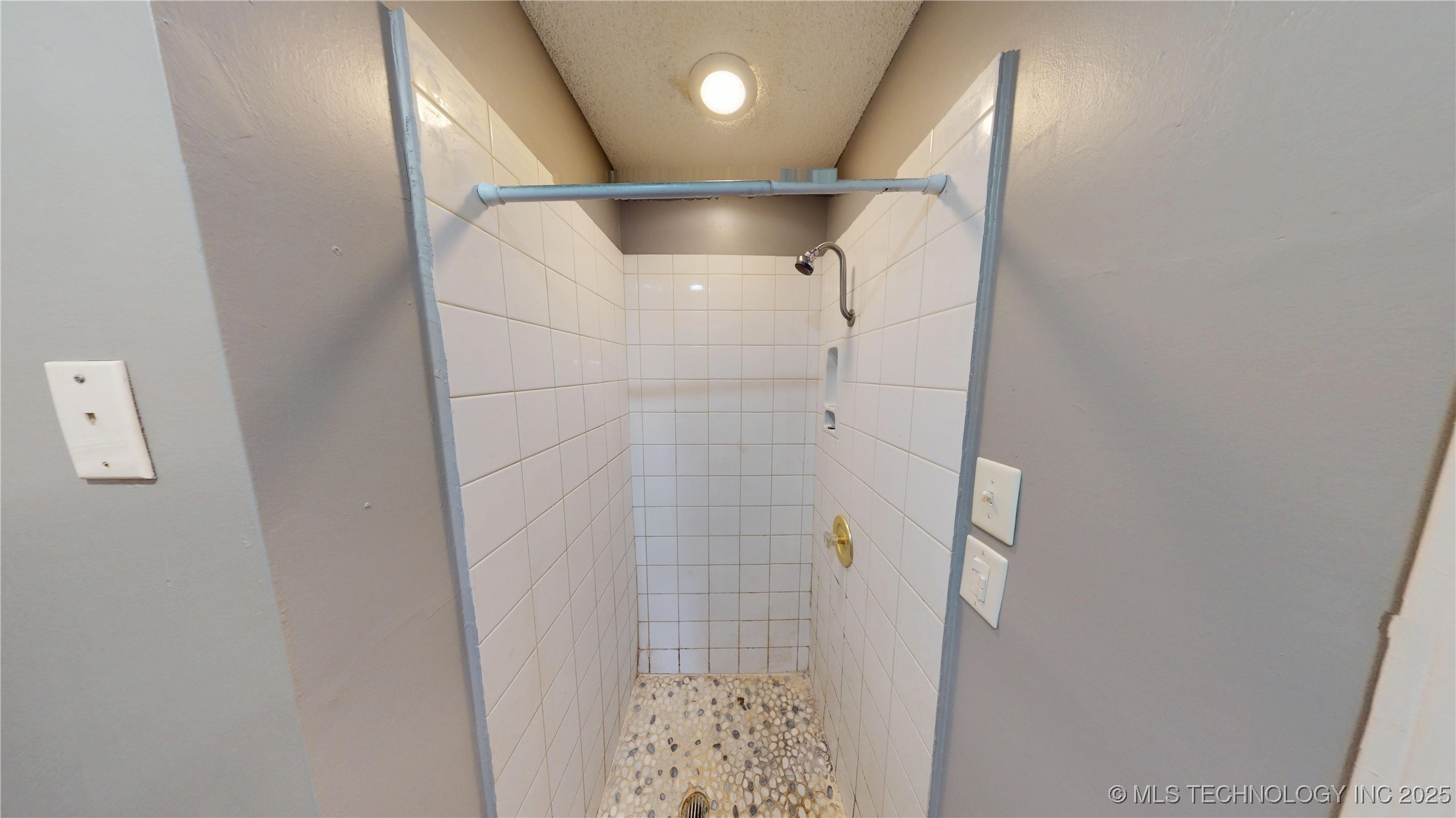 210 W 115th Street Property Photo 8