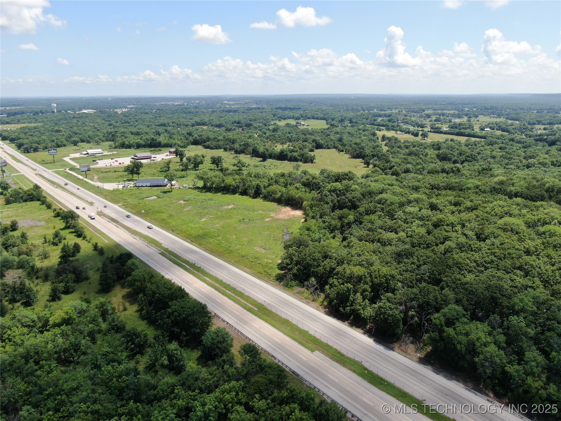 11500 Hwy 75 Property Photo 3