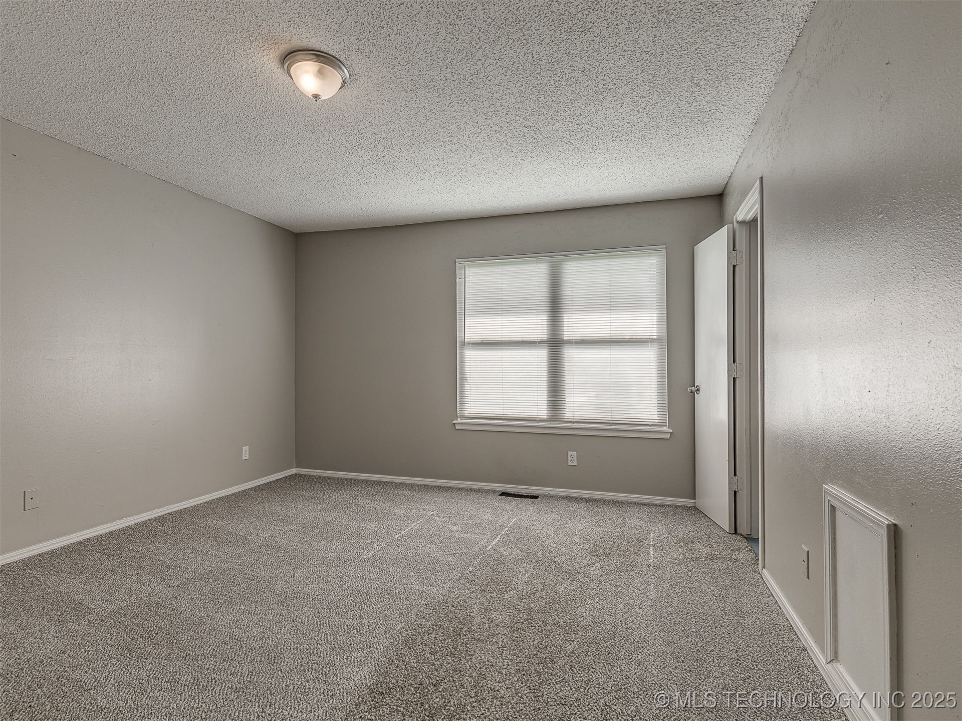 3213 S 217th East Avenue Property Photo 21