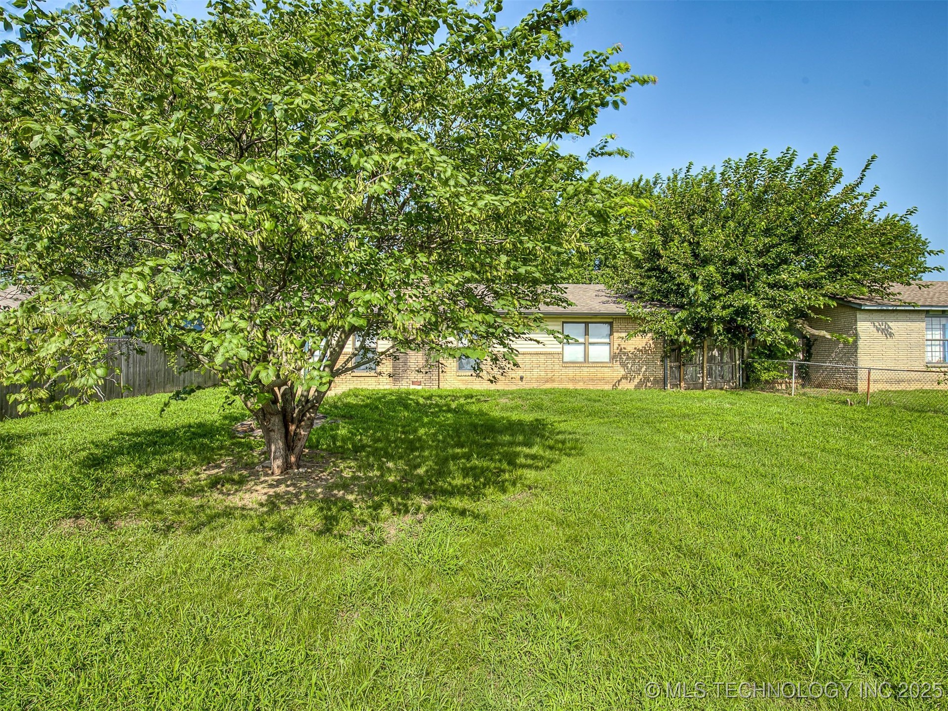 3213 S 217th East Avenue Property Photo 40