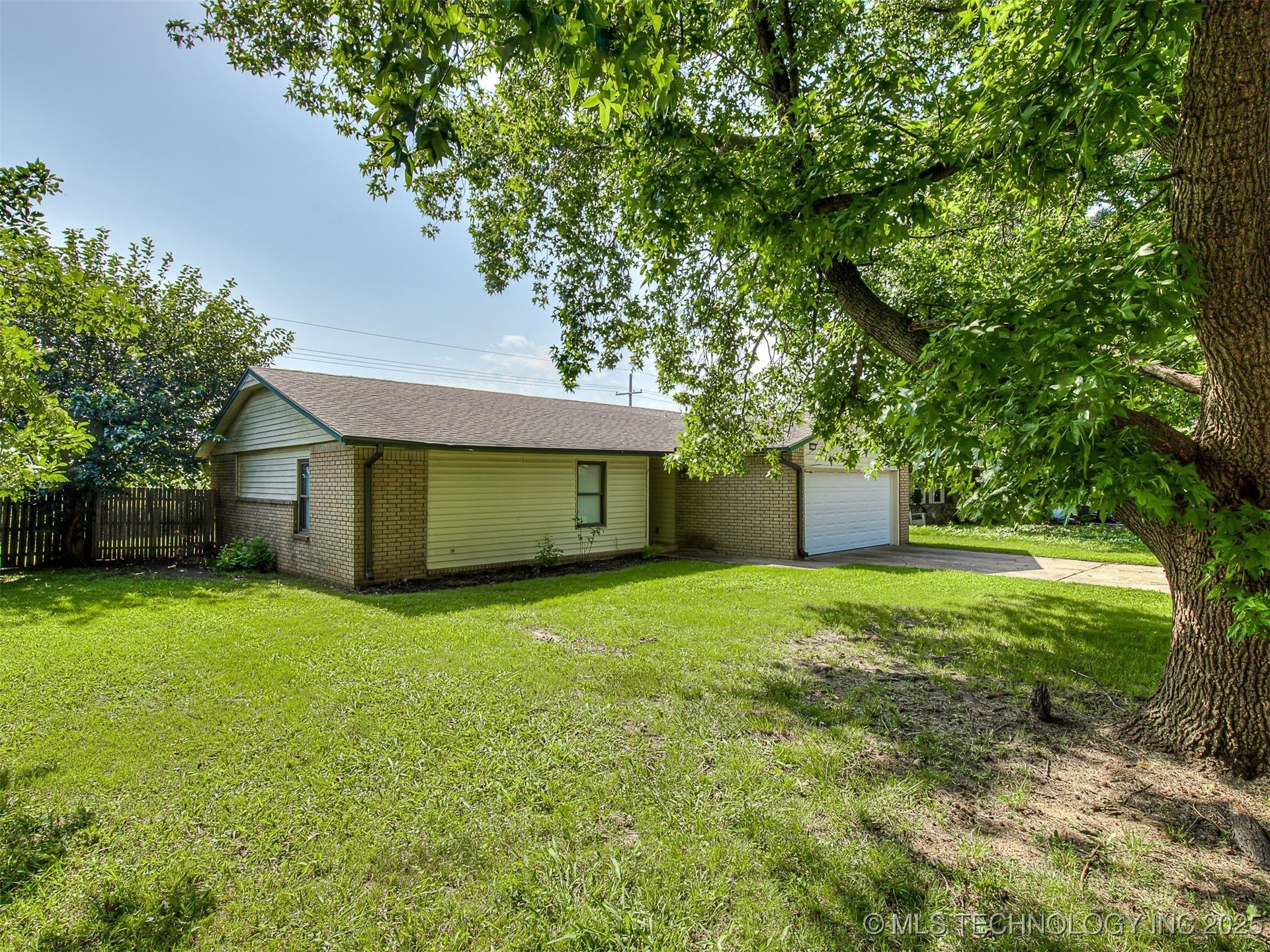 3213 S 217th East Avenue Property Photo 55