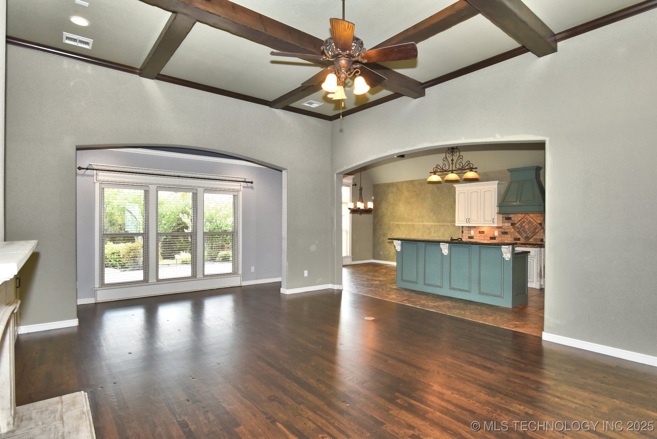 16311 E 48th Street Property Photo 10