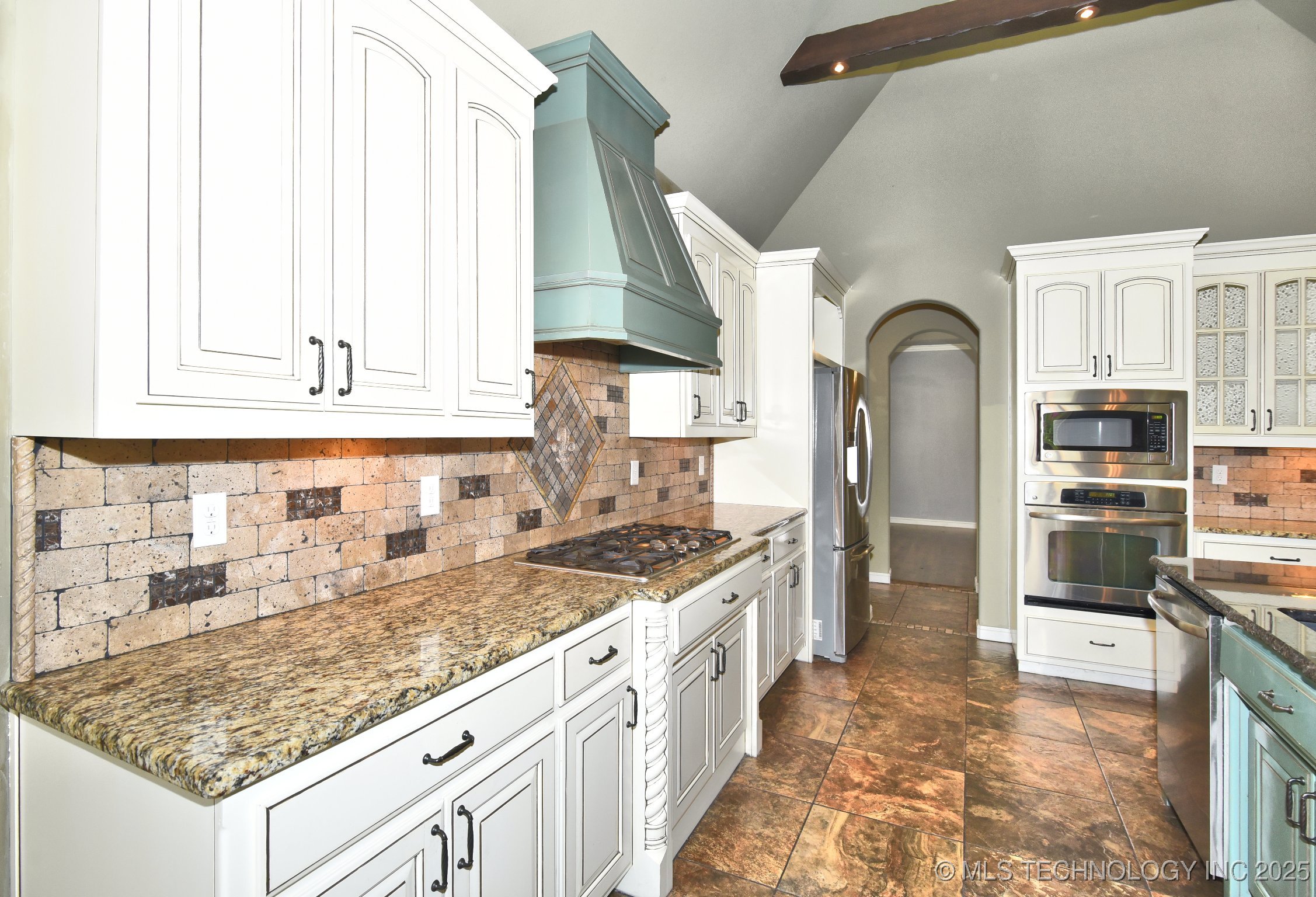 16311 E 48th Street Property Photo 13