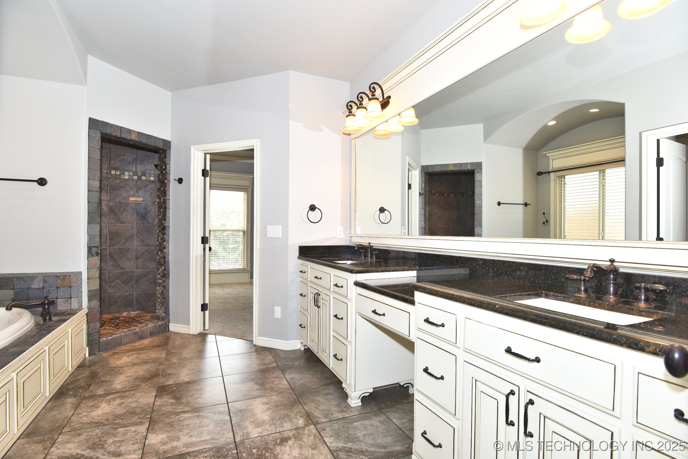 16311 E 48th Street Property Photo 19