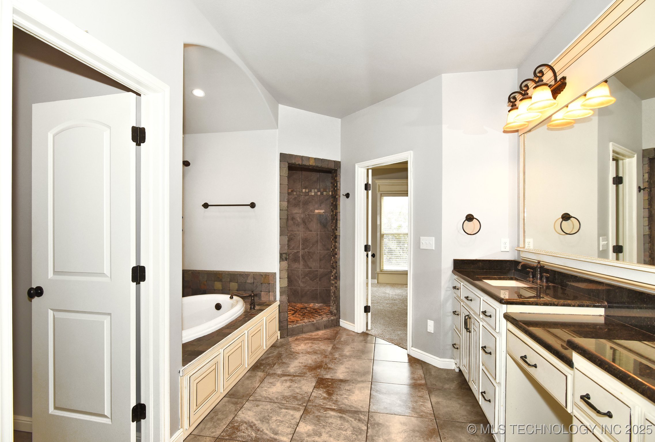 16311 E 48th Street Property Photo 22