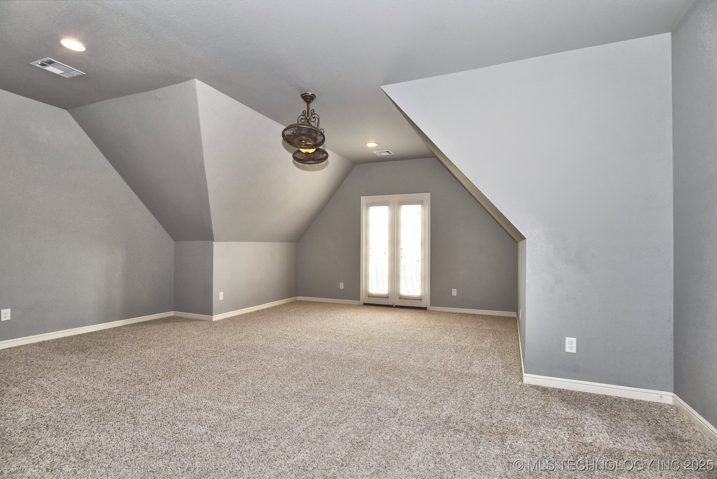 16311 E 48th Street Property Photo 38
