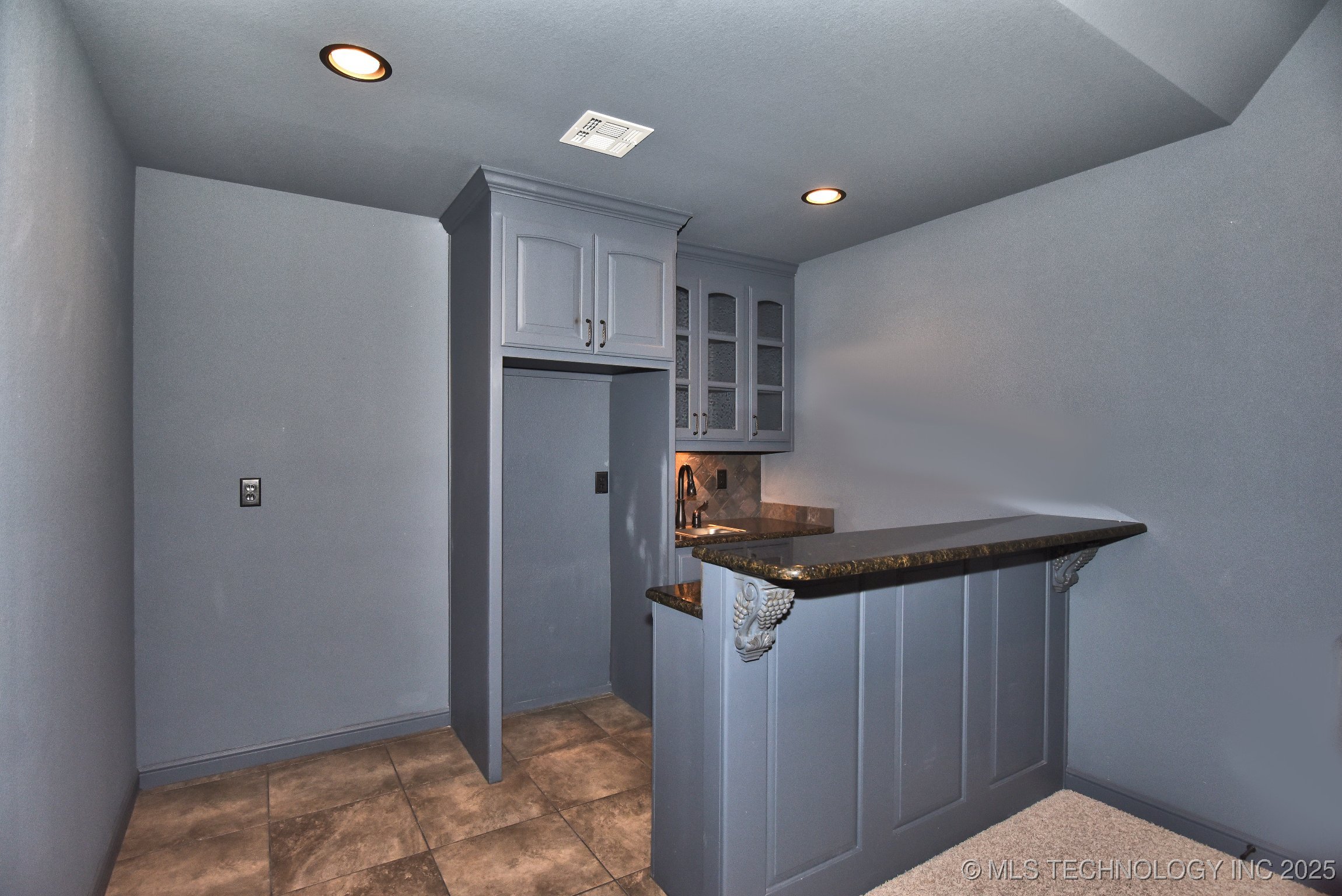 16311 E 48th Street Property Photo 50