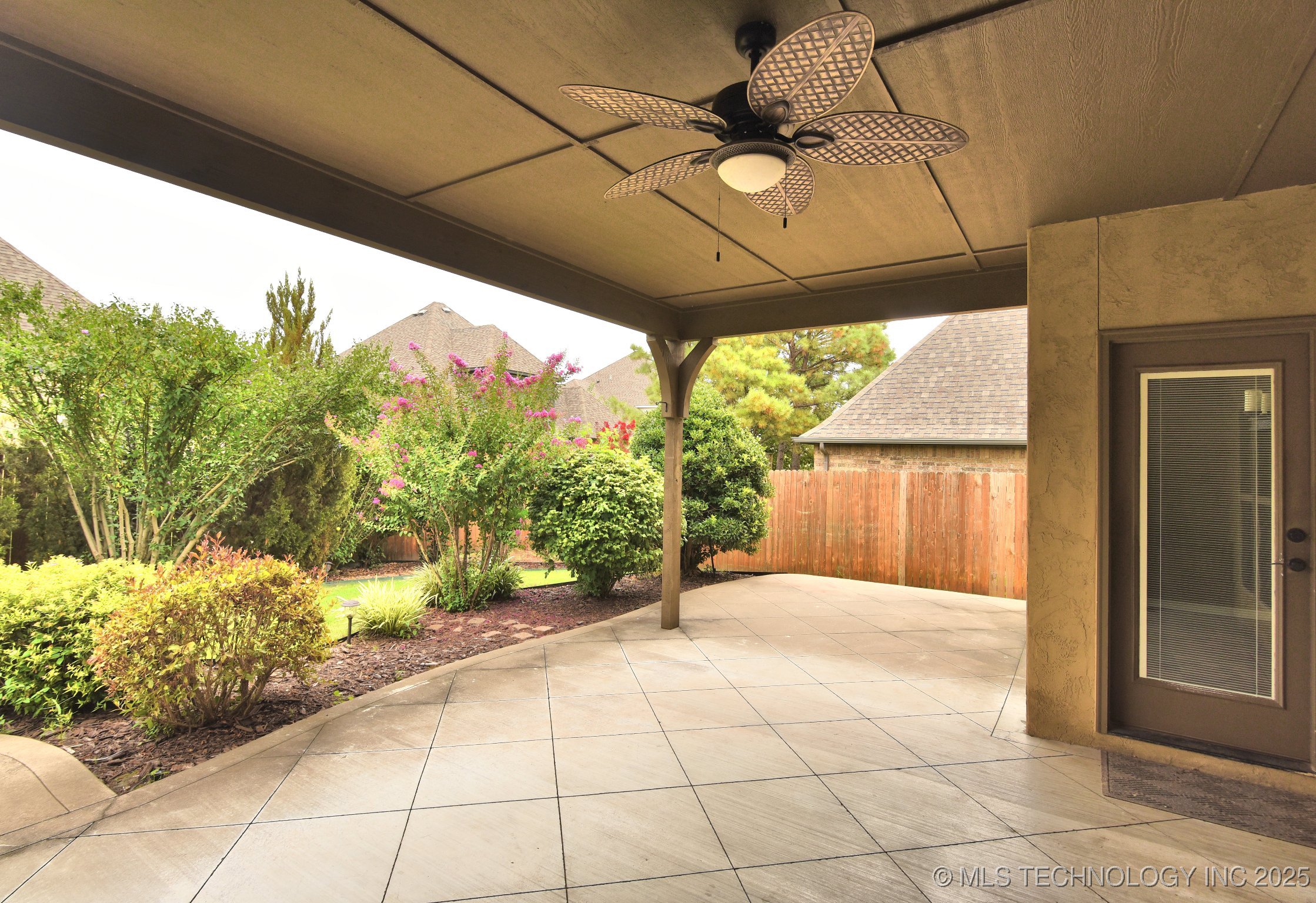 16311 E 48th Street Property Photo 54