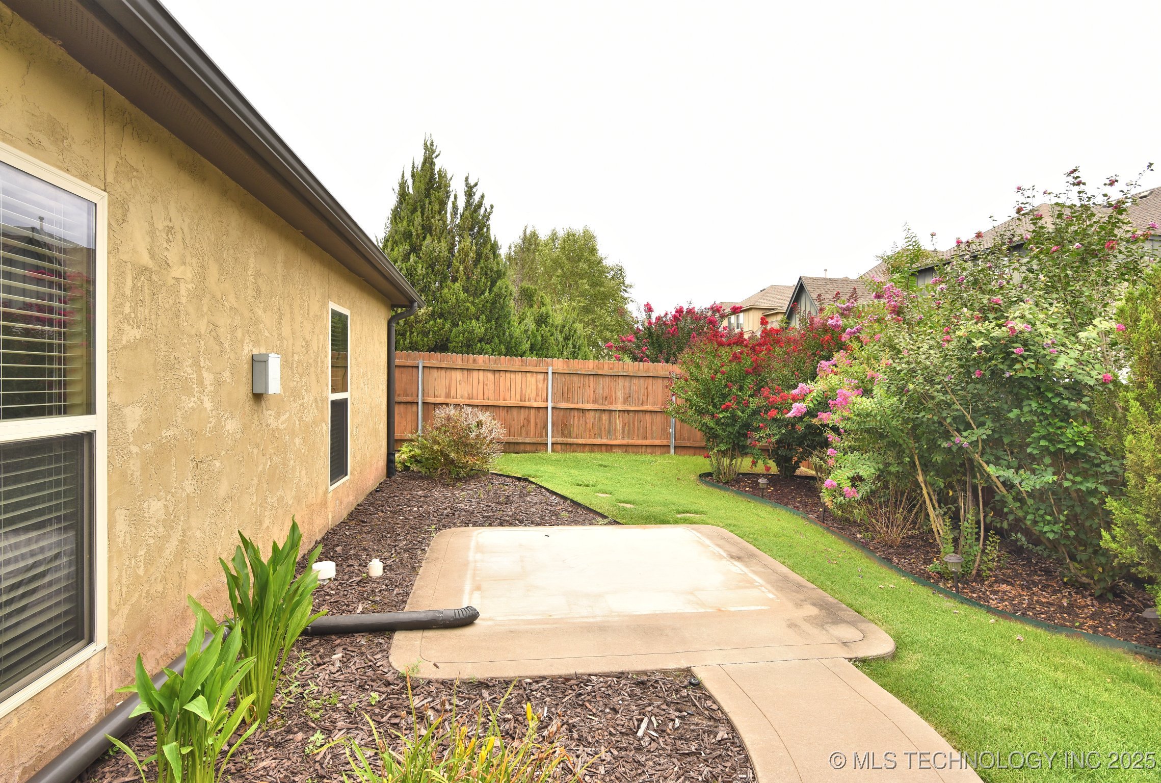 16311 E 48th Street Property Photo 55