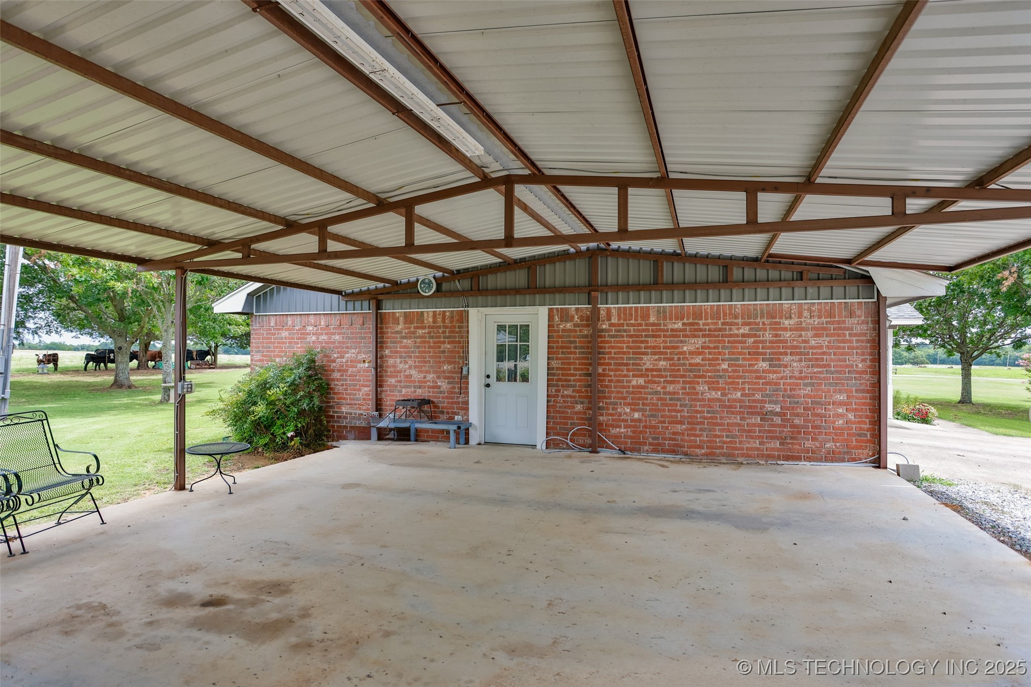 1194 Smiser Road Property Photo 11