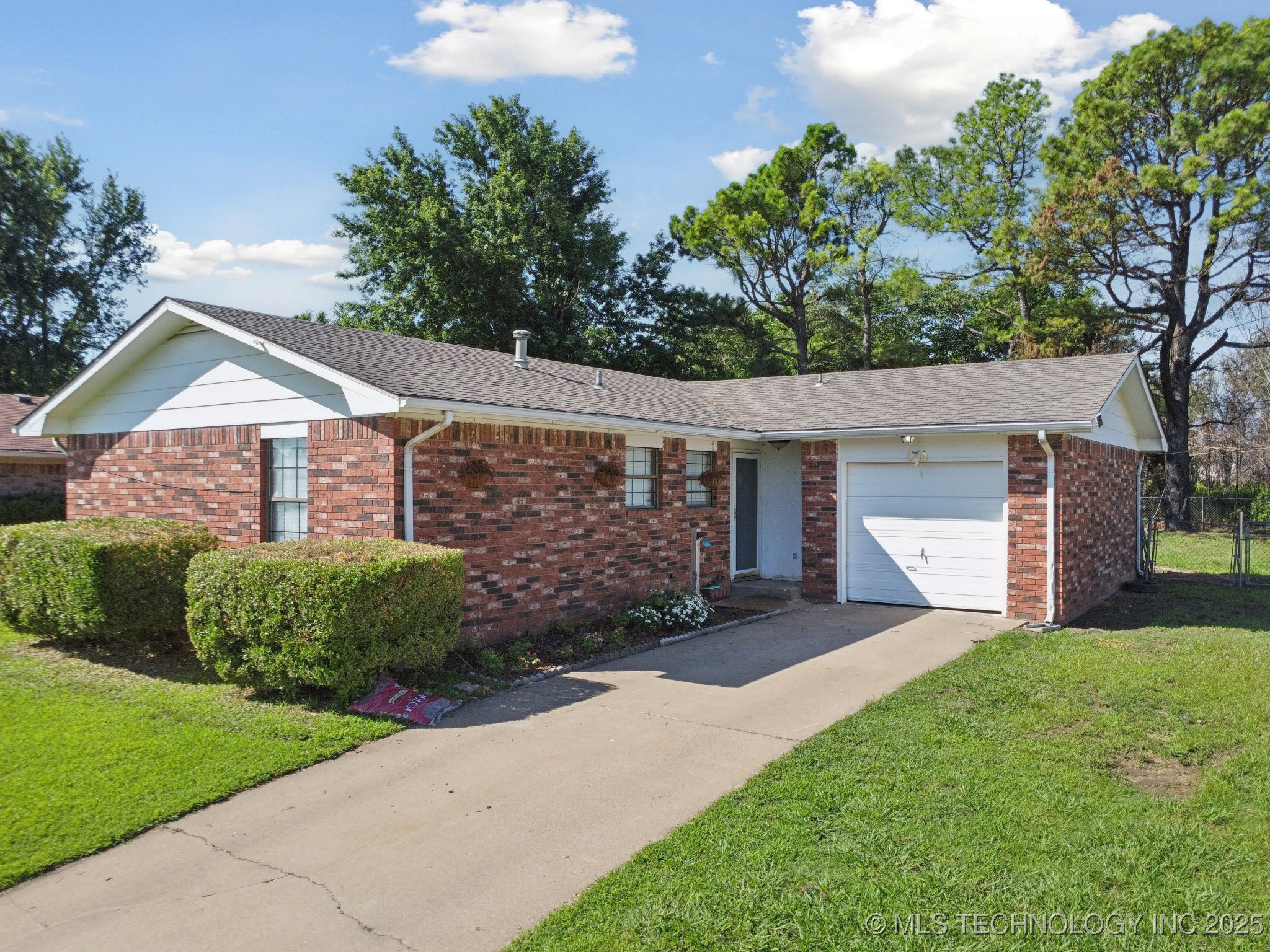 126 Birch Drive Property Photo
