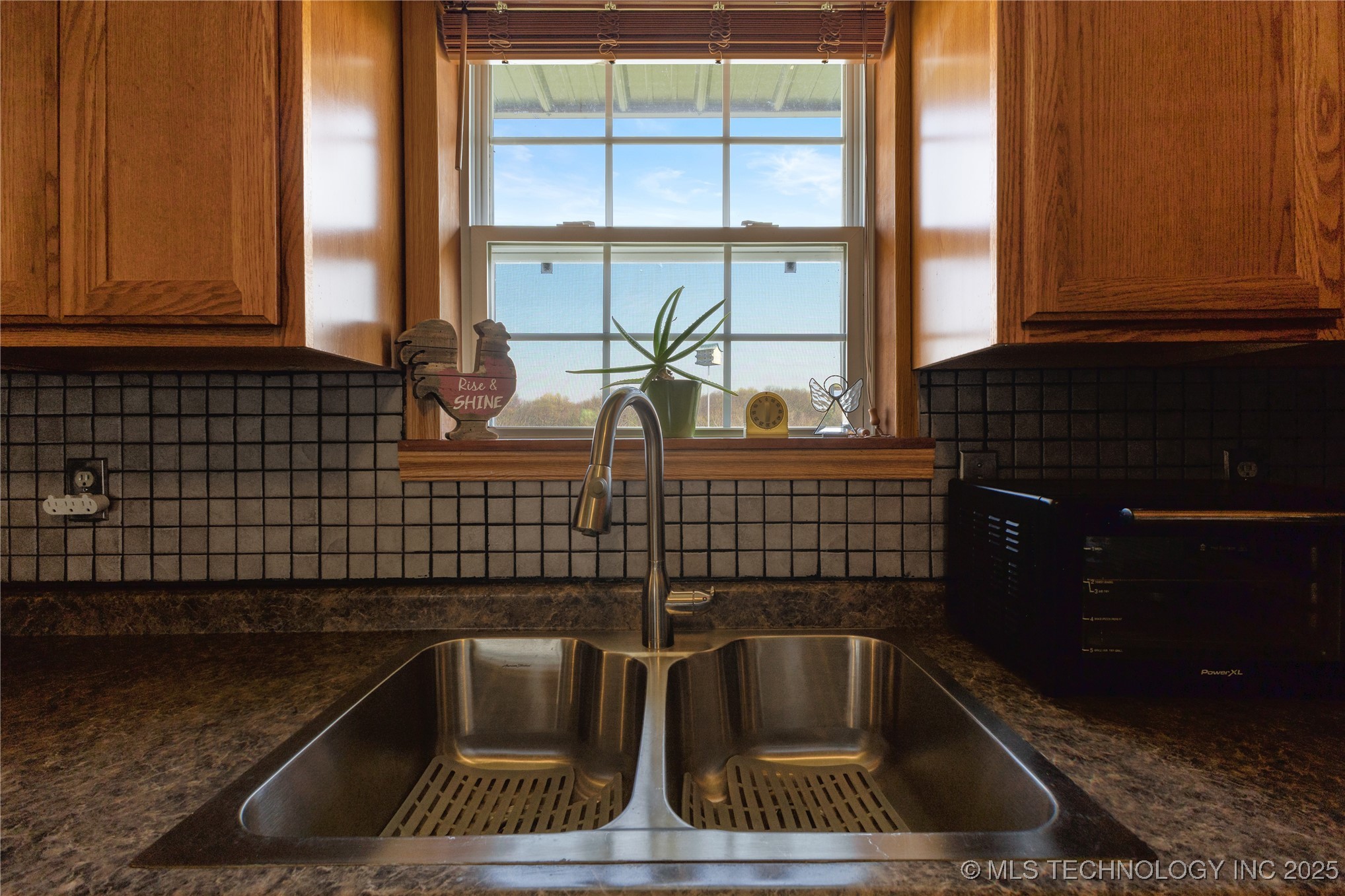 18416 County Road 1480 Property Photo 14