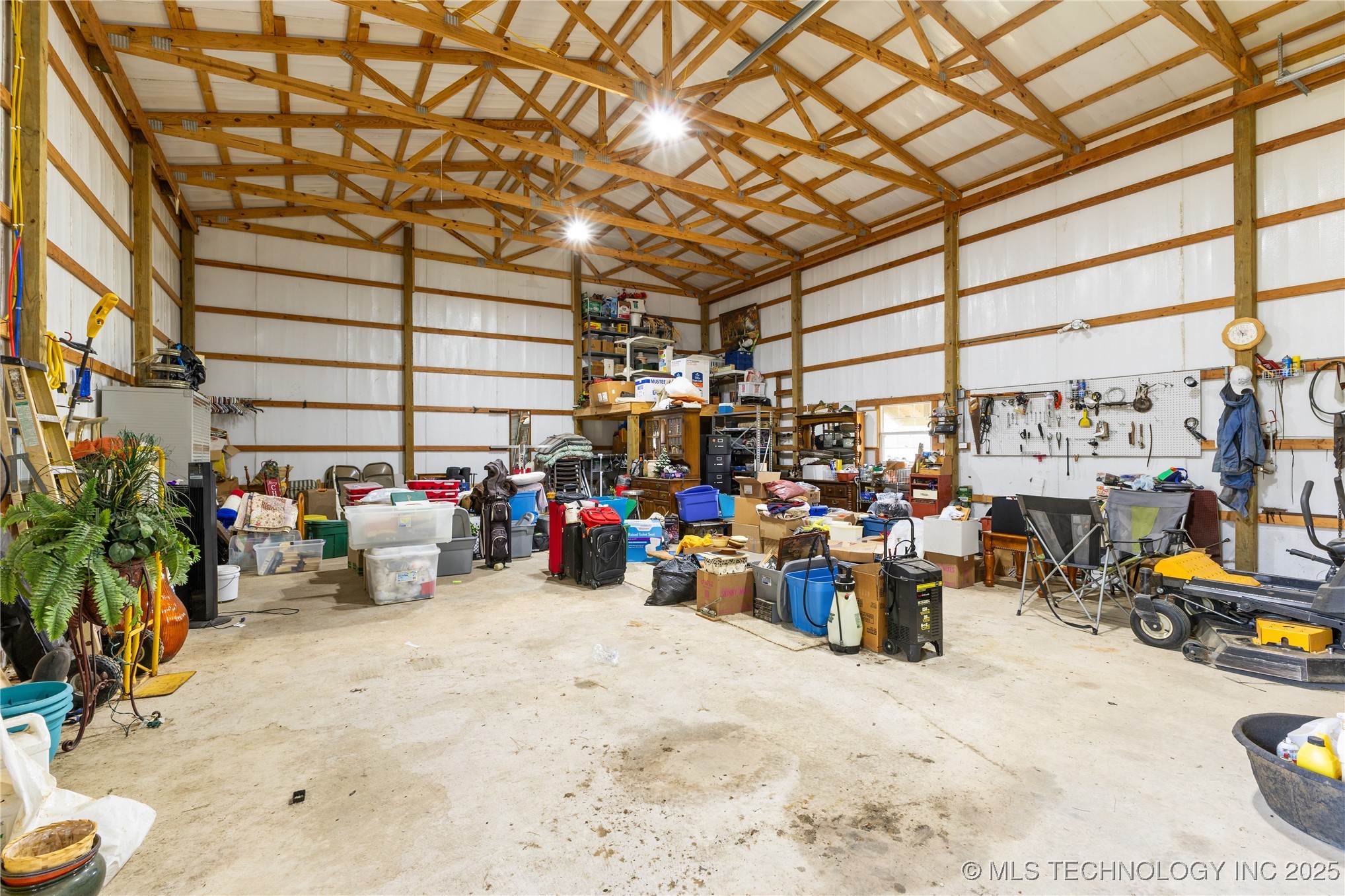 18416 County Road 1480 Property Photo 42